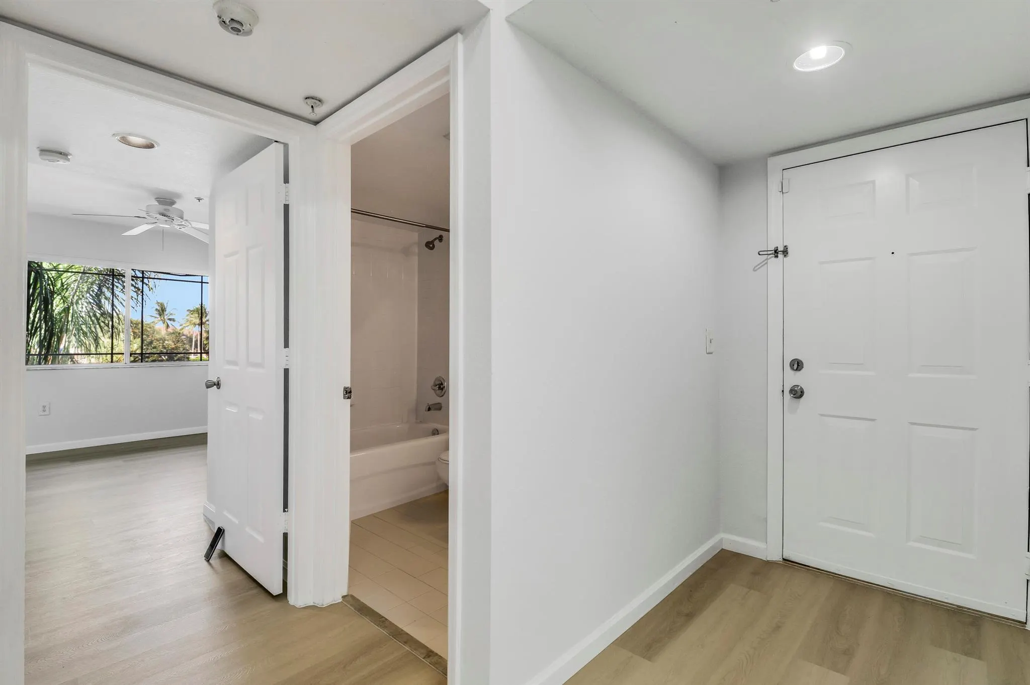 181 SW Palm Drive, #304