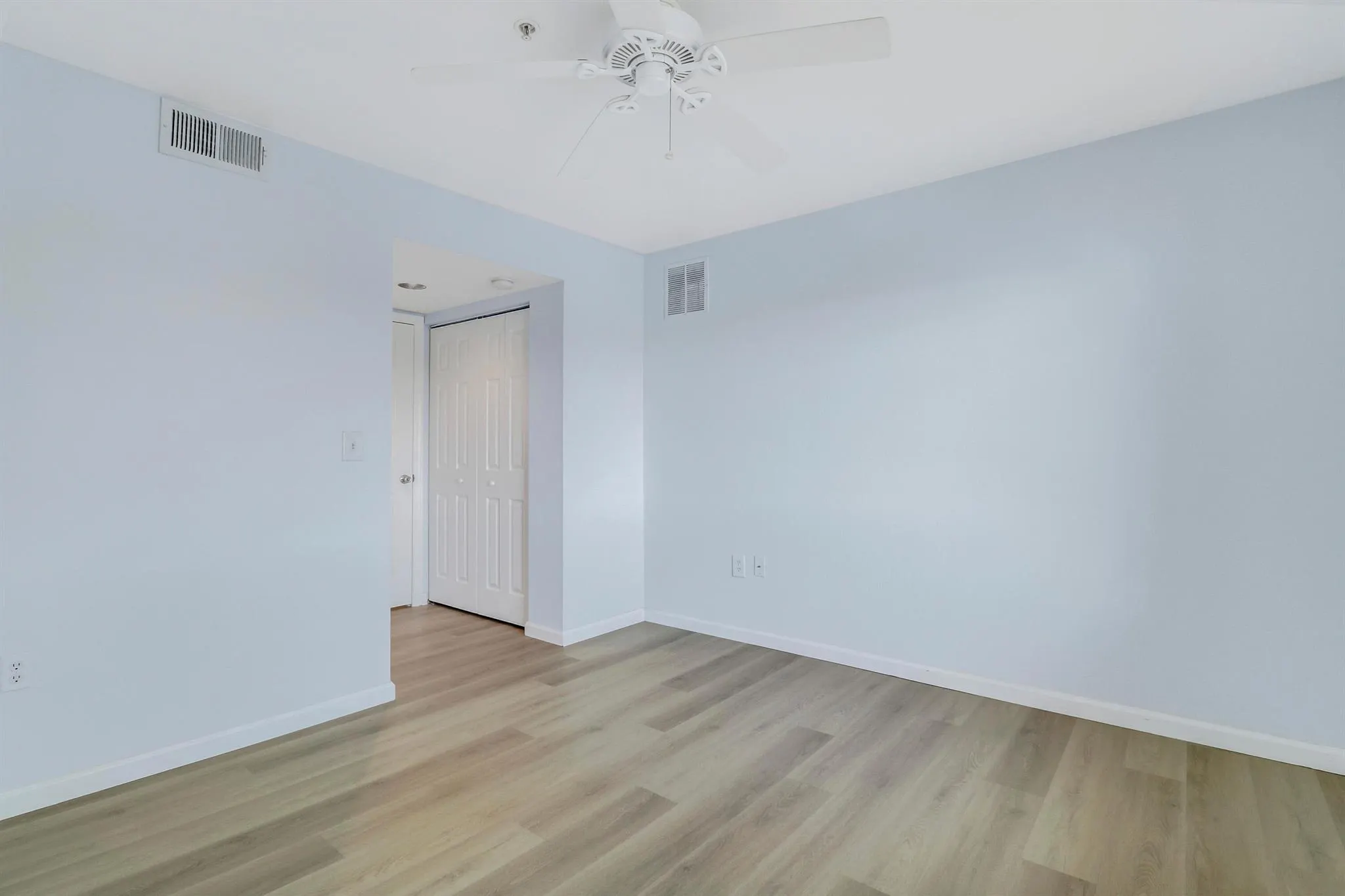 181 SW Palm Drive, #304