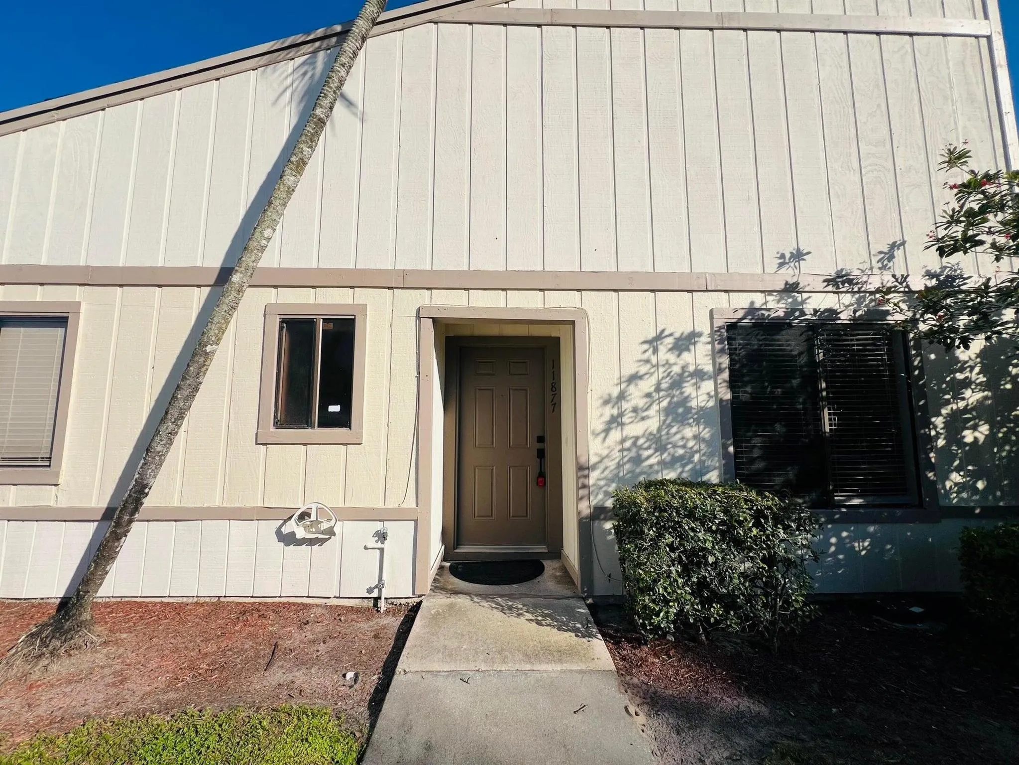 11877 Sturbridge Lane