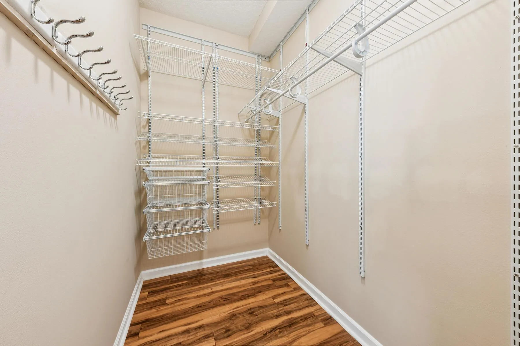 2020 Alta Meadows Lane, #504