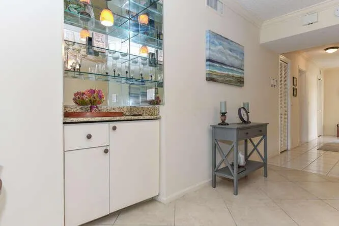 300 John F Kennedy Drive, #208