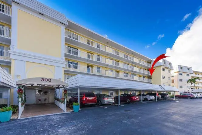 300 John F Kennedy Drive, #208