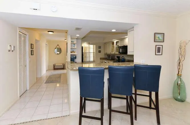 300 John F Kennedy Drive, #208