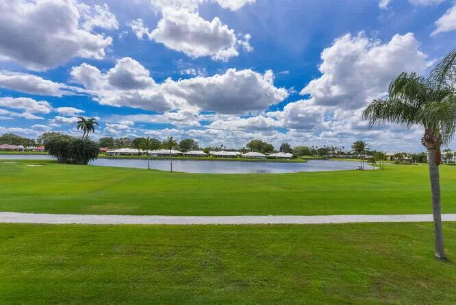 300 John F Kennedy Drive, #208