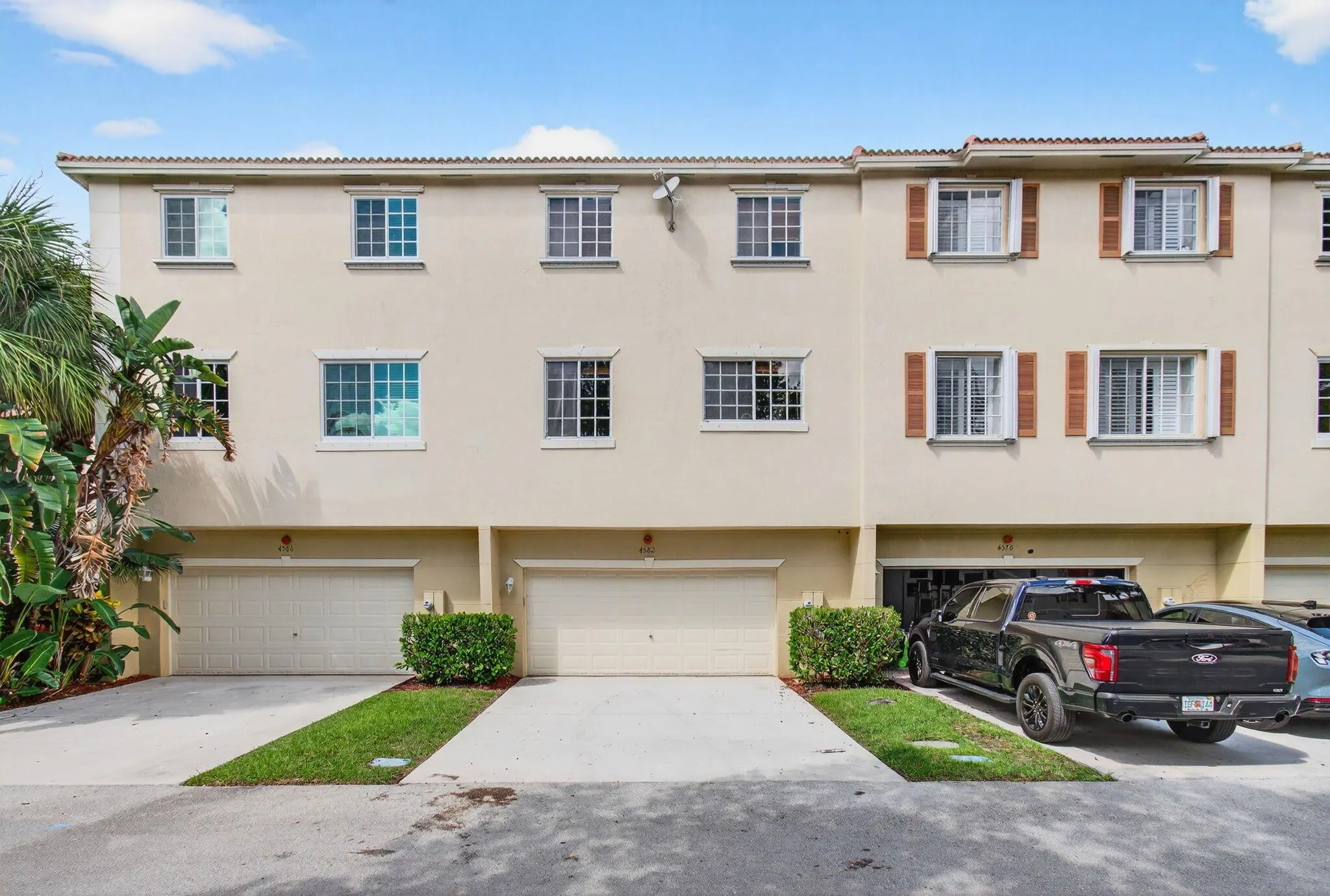 4582 Danson Way
