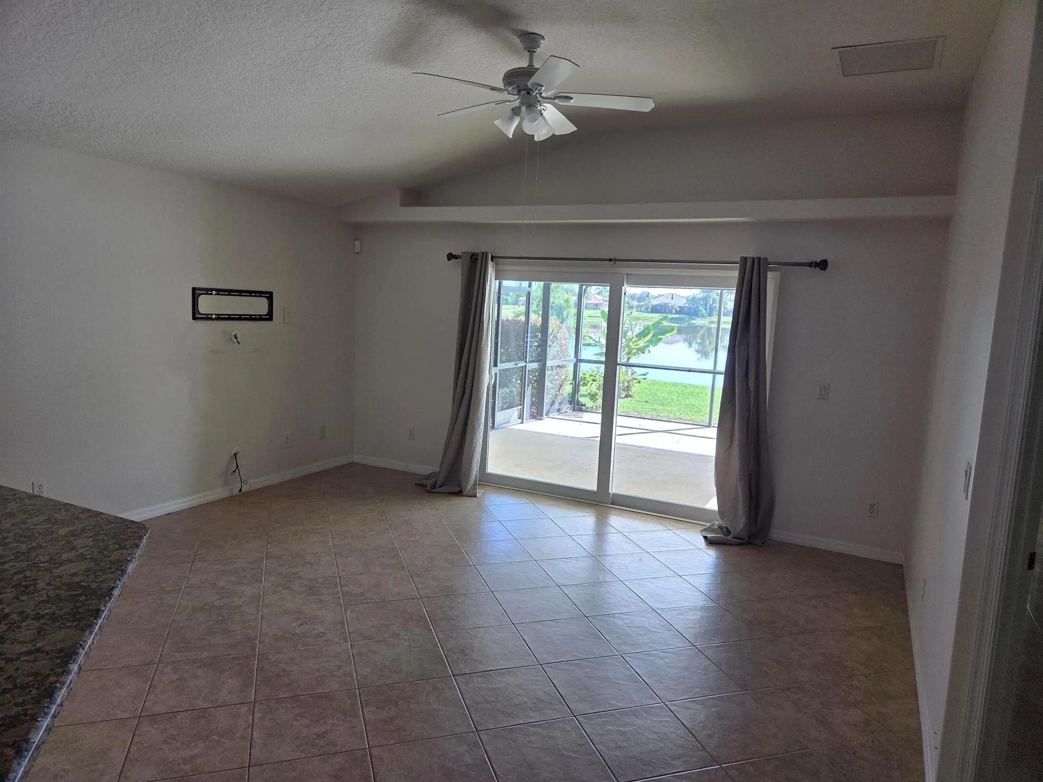 478 SW Sundance Trail