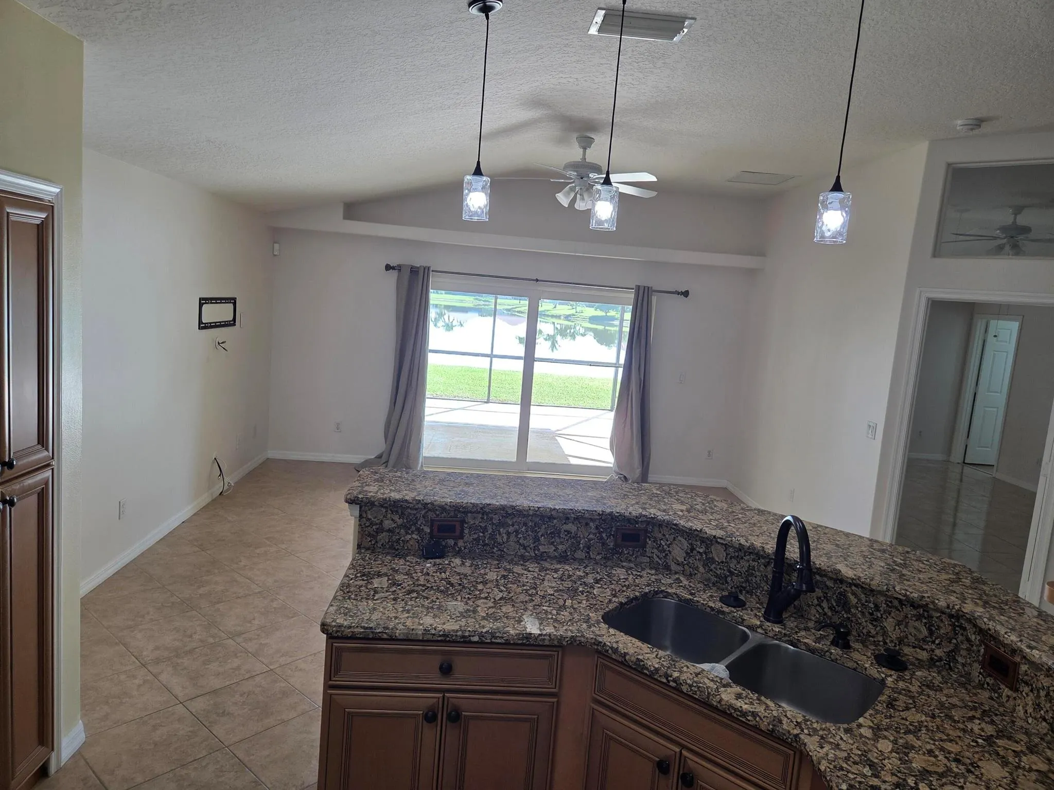 478 SW Sundance Trail