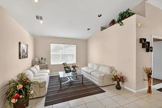 10299 Utopia Circle W