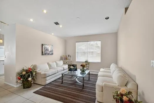 10299 Utopia Circle W