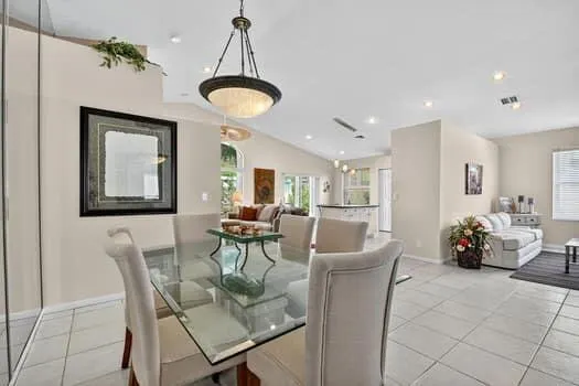 10299 Utopia Circle W