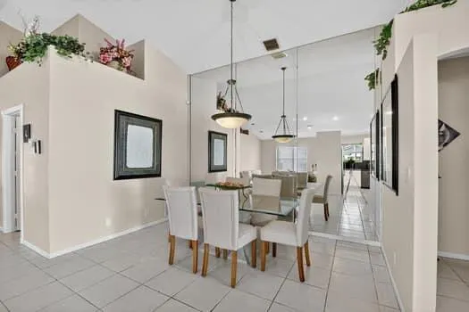 10299 Utopia Circle W