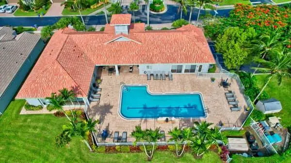 10299 Utopia Circle W