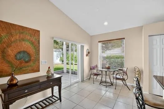 10299 Utopia Circle W