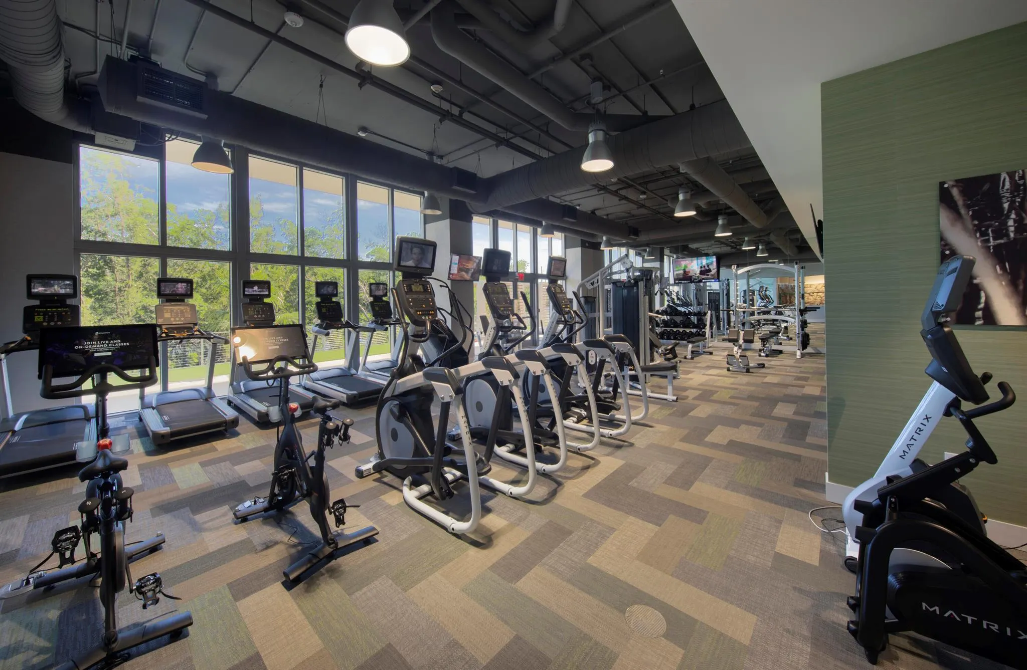 16385 Biscayne Boulevard, #1821