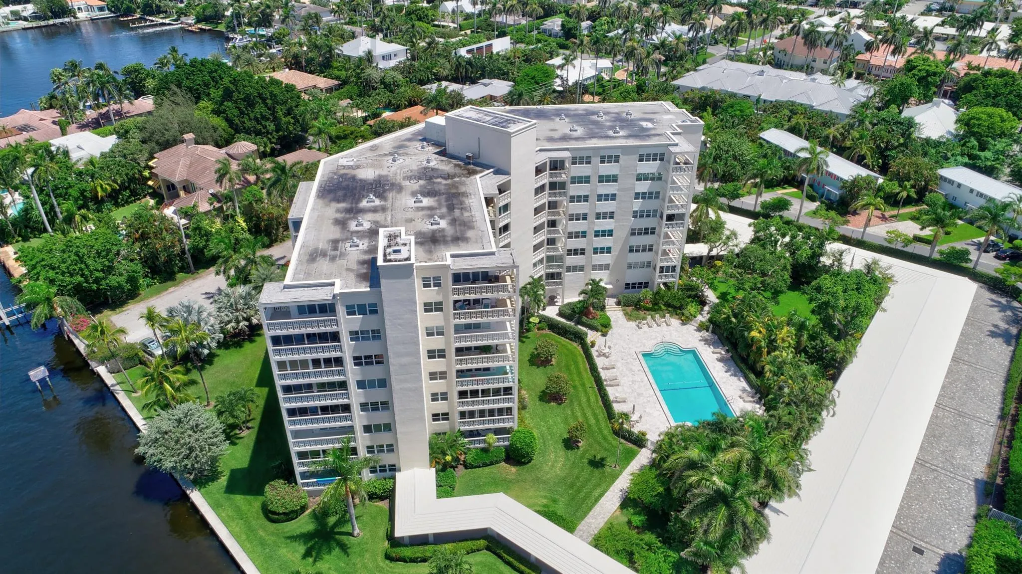 1000 Lowry Street, #7h
