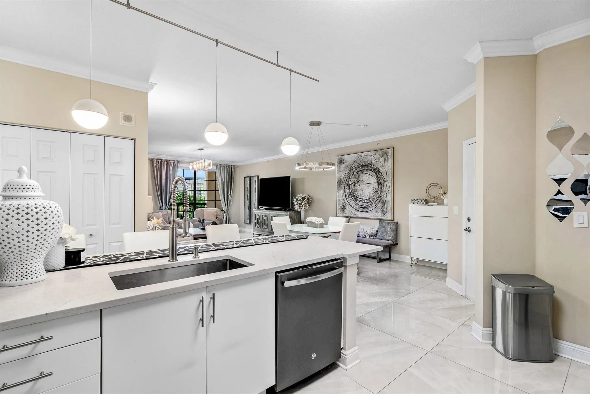 233 S Federal Highway, #509