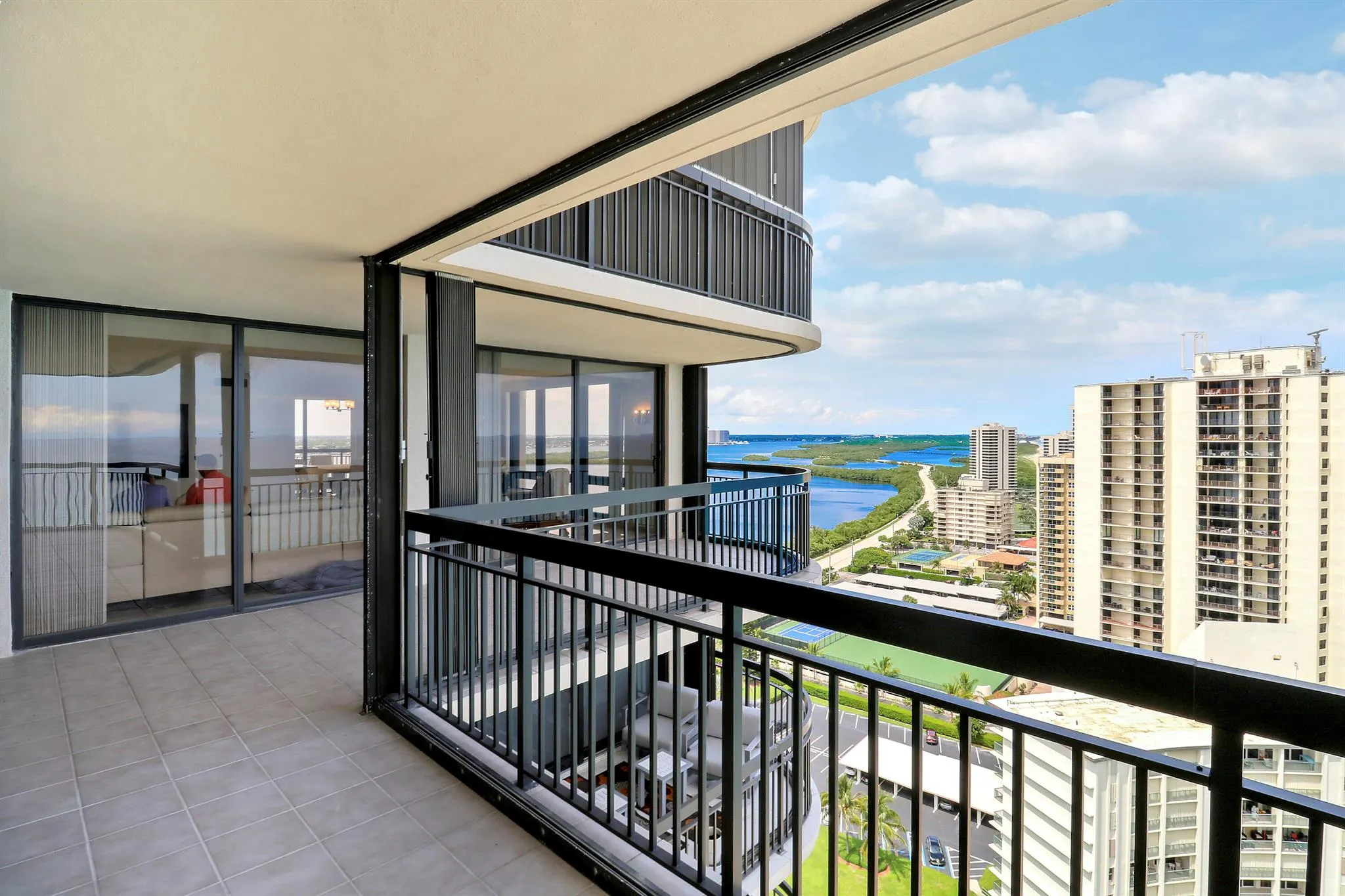 5380 N Ocean Drive, #22j