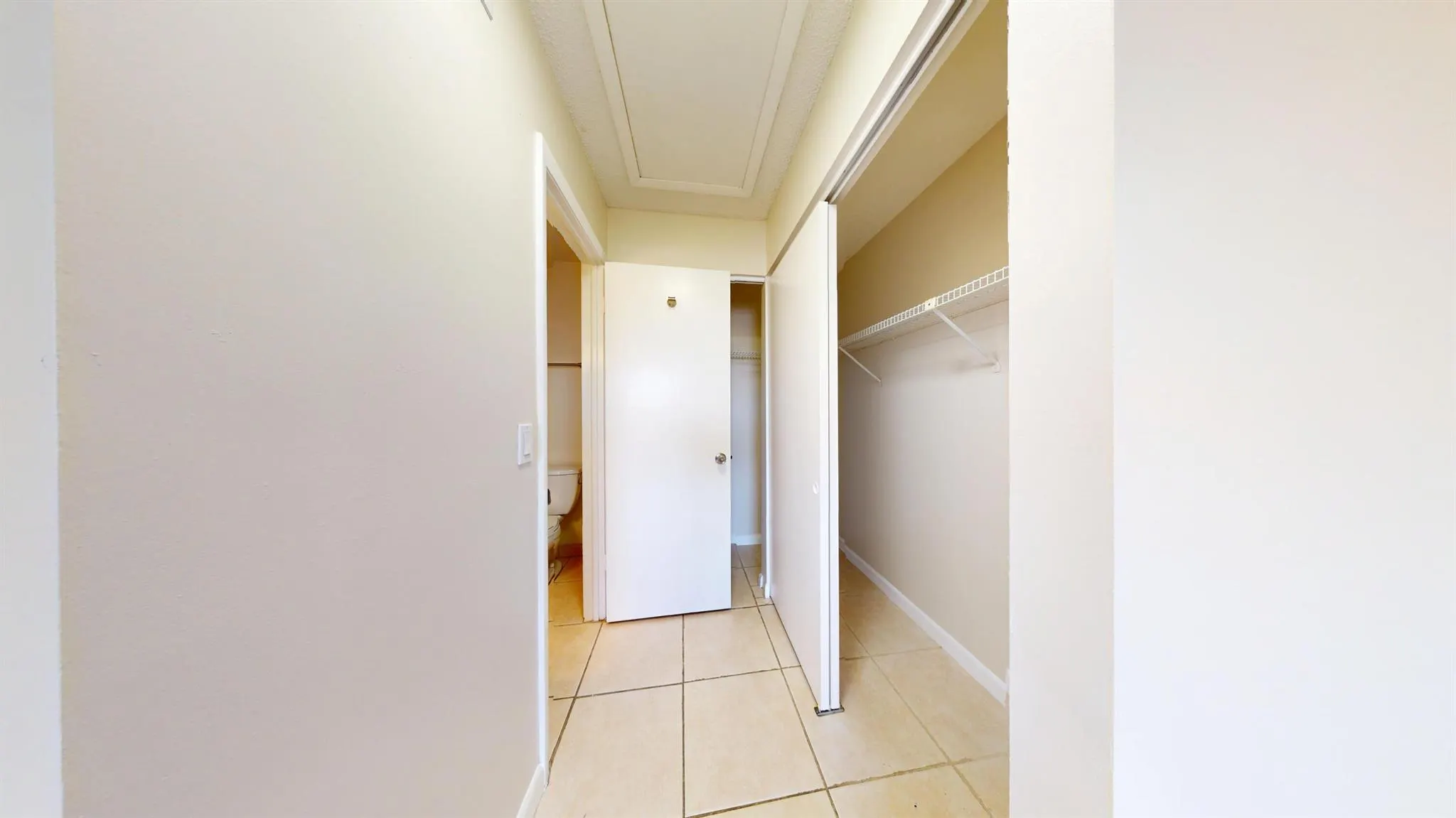 1830 Abbey Road, #204