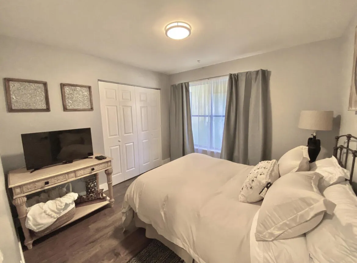 13055 Albright Court, #17