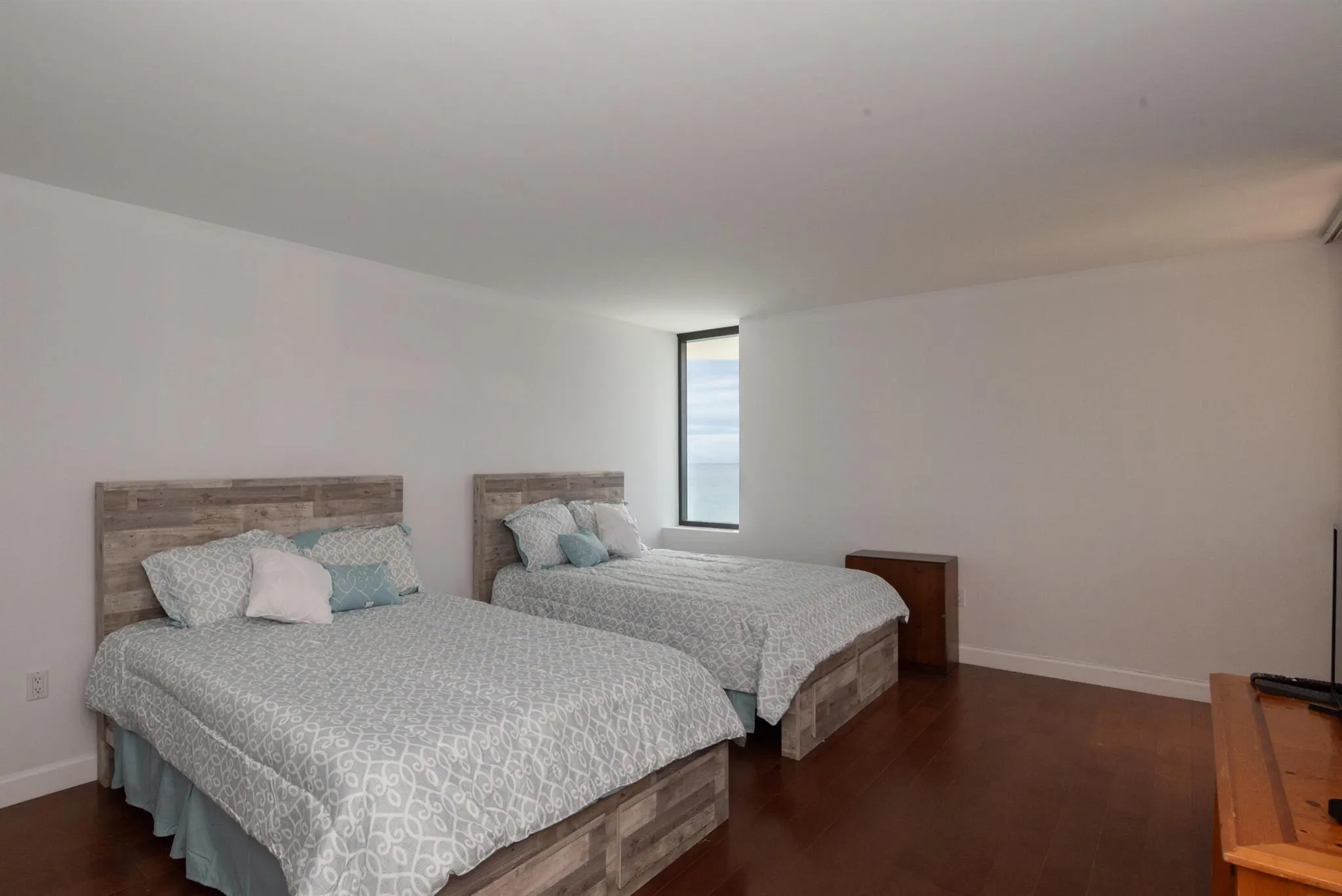 5070 N Ocean Drive, #16d
