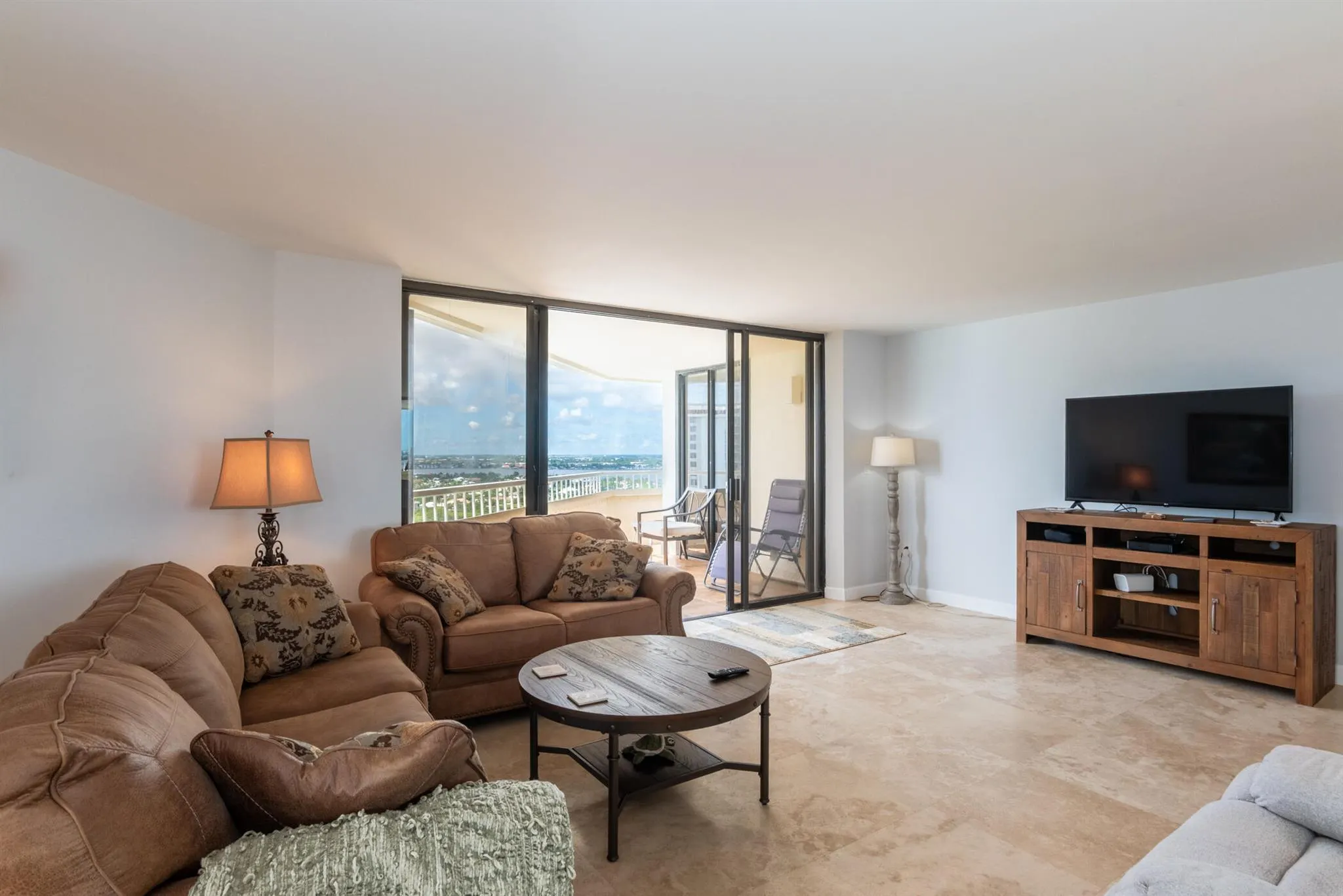5070 N Ocean Drive, #16d
