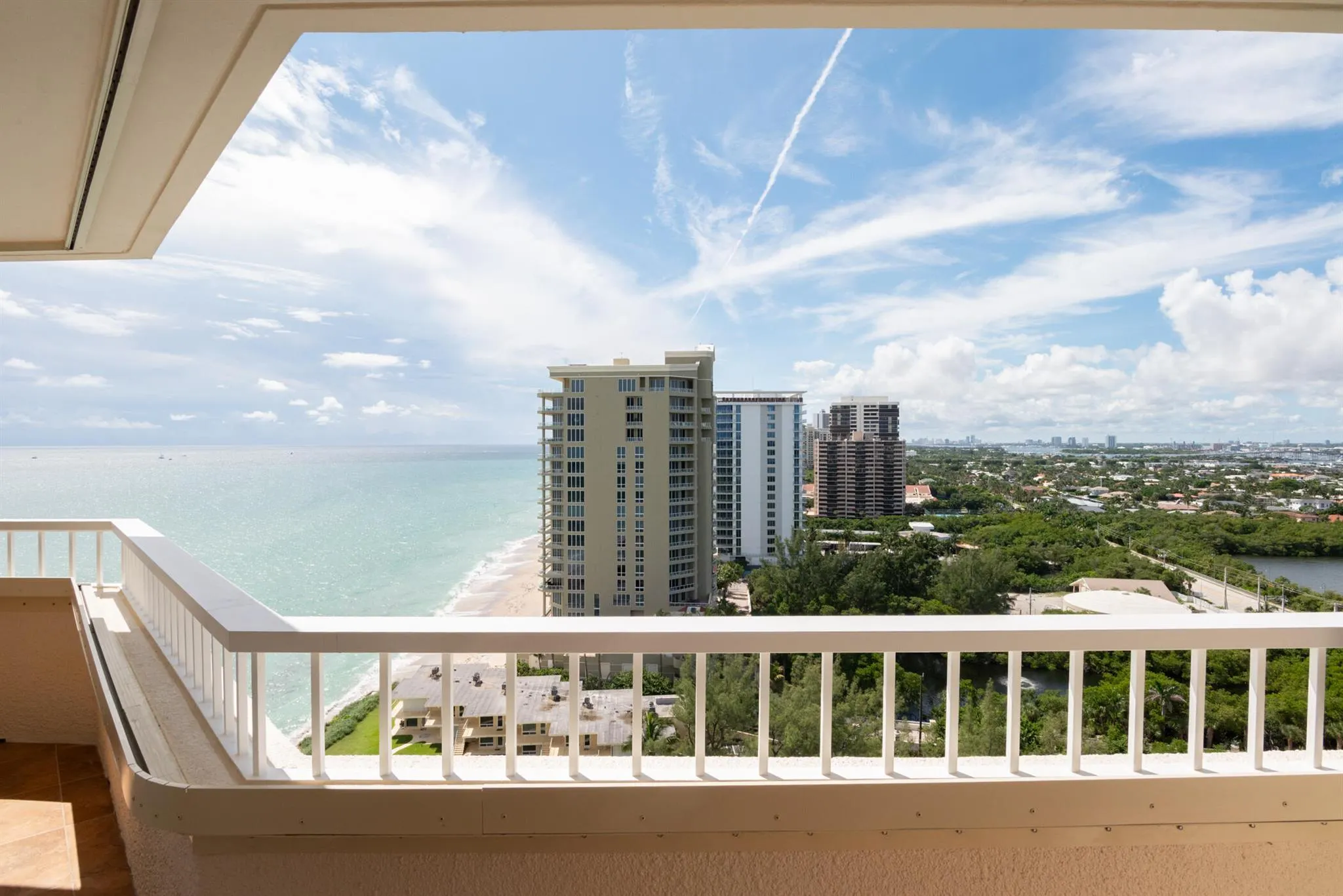 5070 N Ocean Drive, #16d