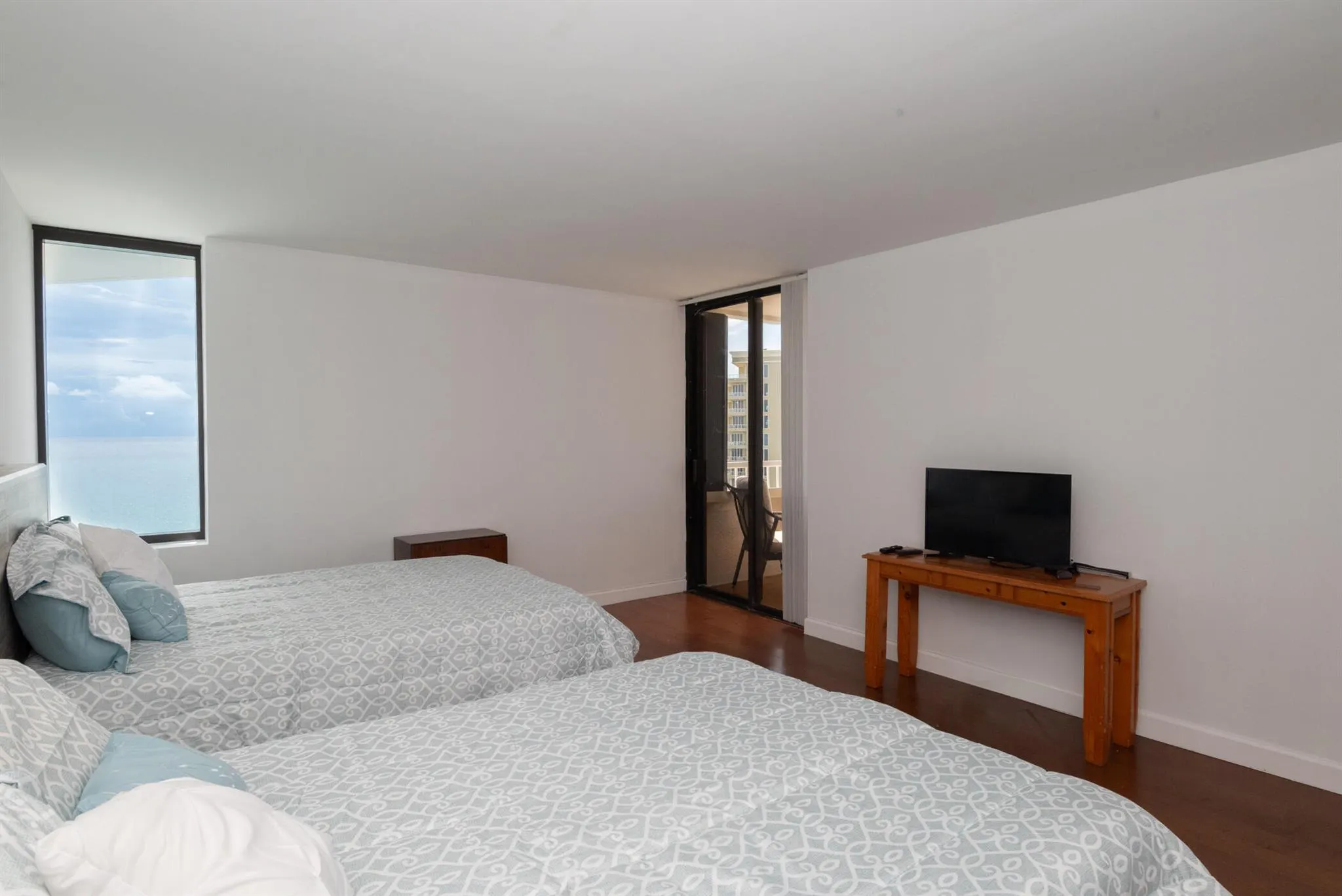 5070 N Ocean Drive, #16d