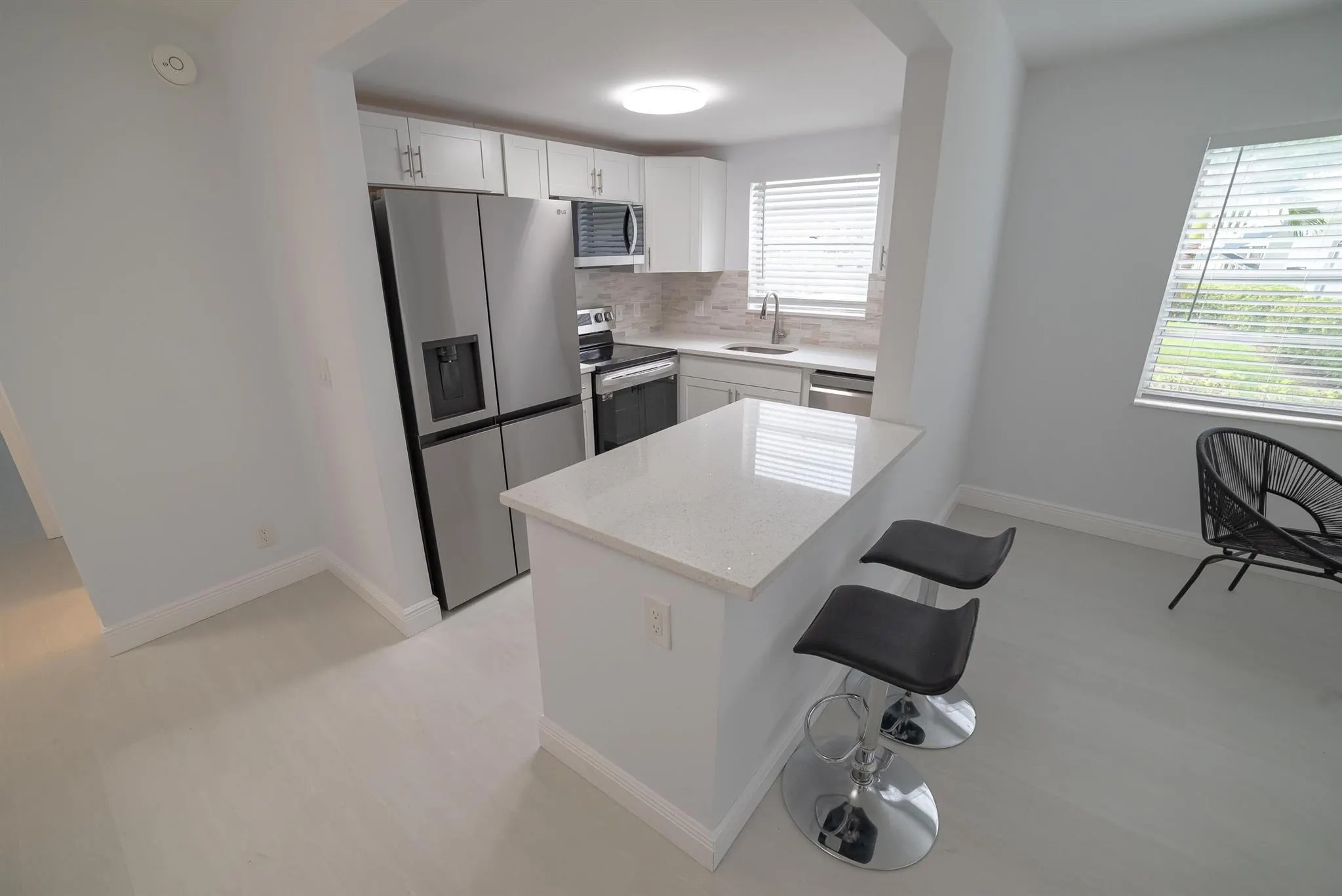 53 Lyndhurst, #C