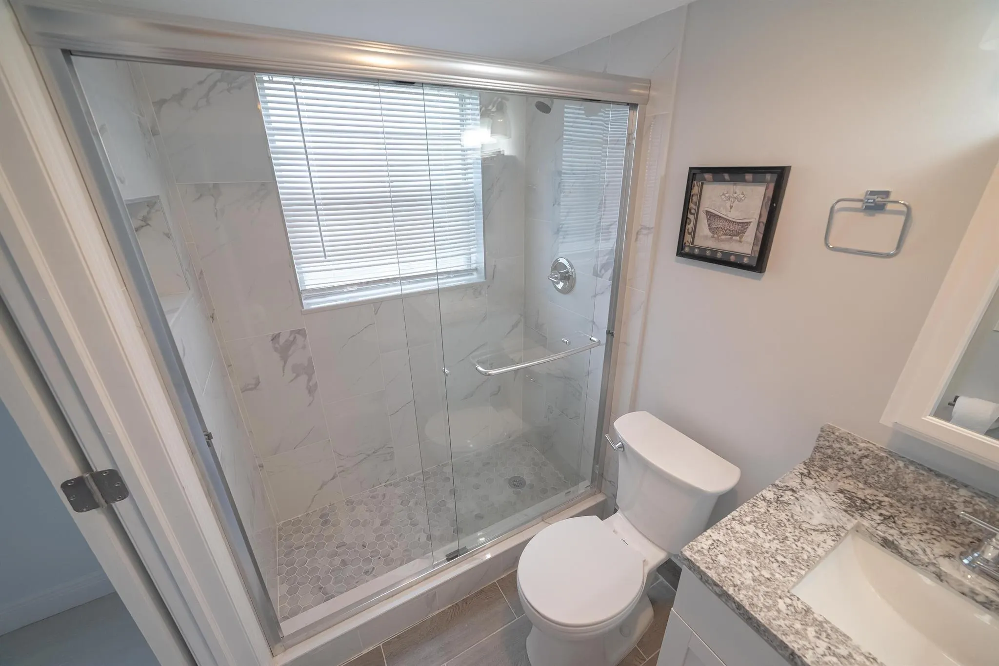53 Lyndhurst, #C