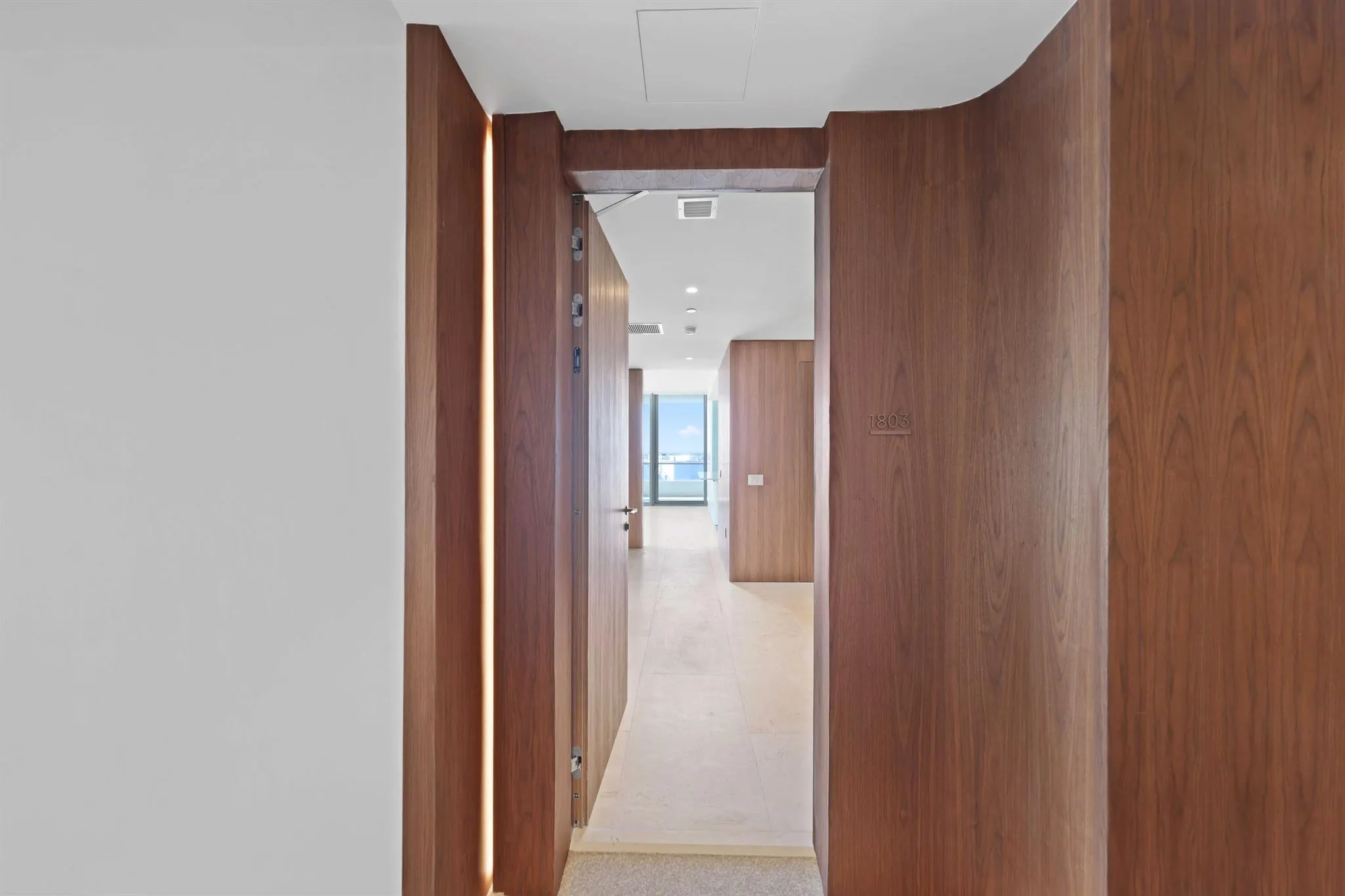 200 Arkona Court, #1803