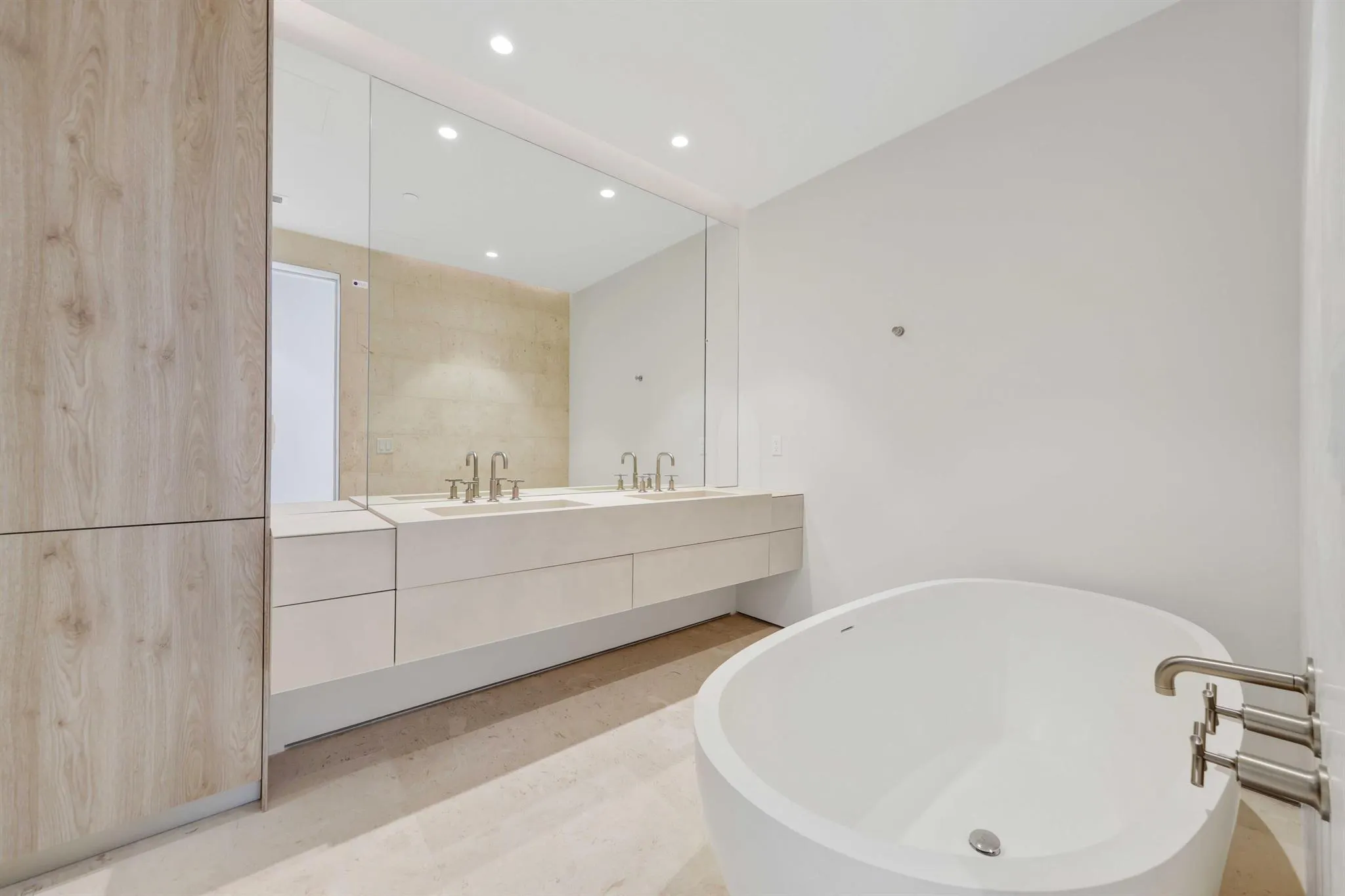 200 Arkona Court, #1803