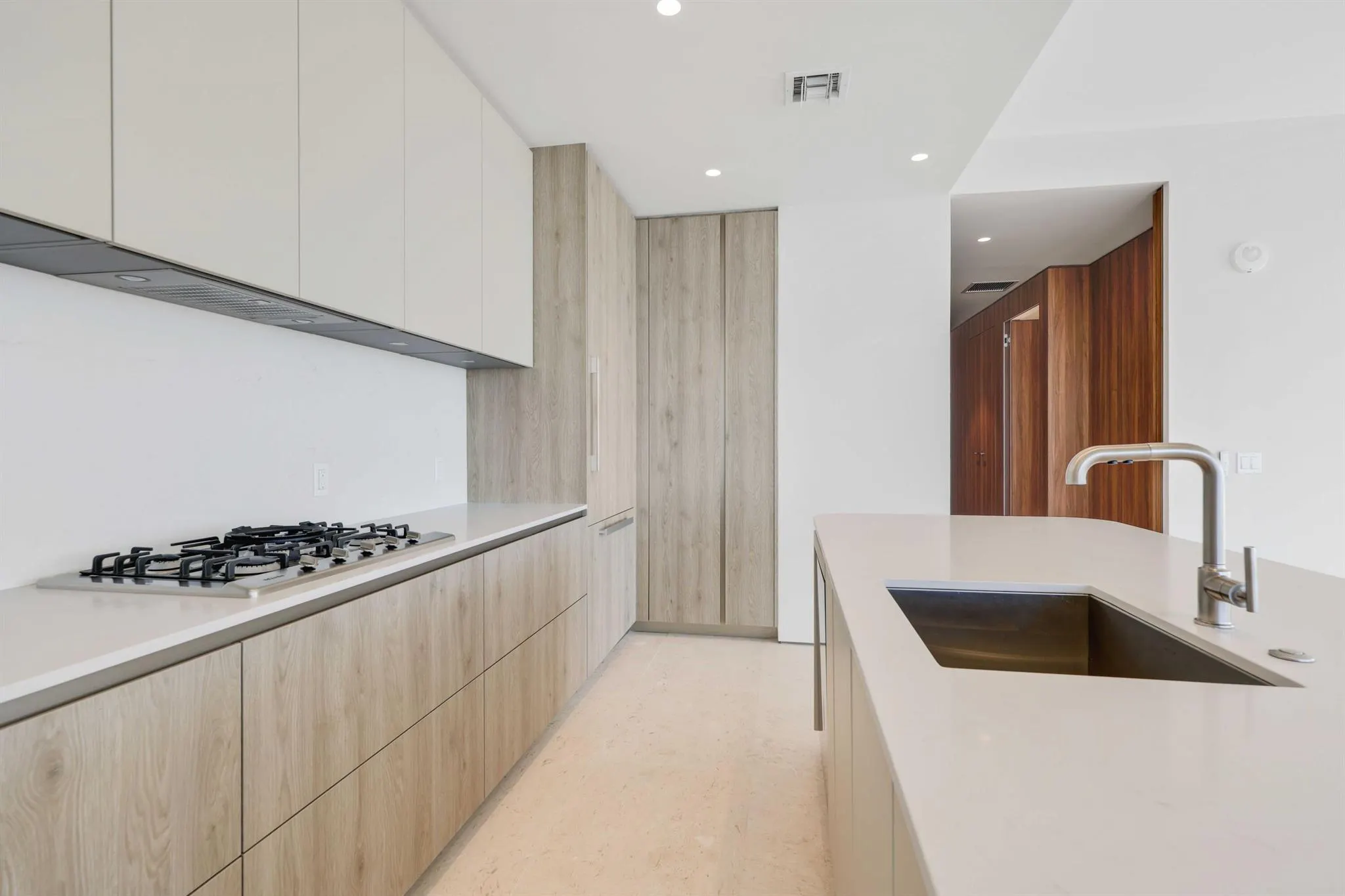 200 Arkona Court, #1803
