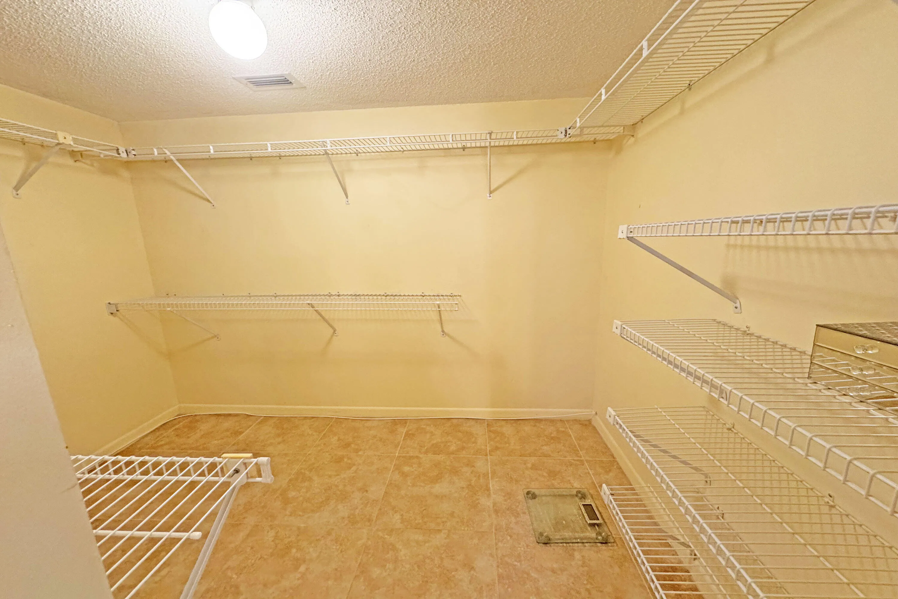 7706 Tahiti 106 Lane, #106
