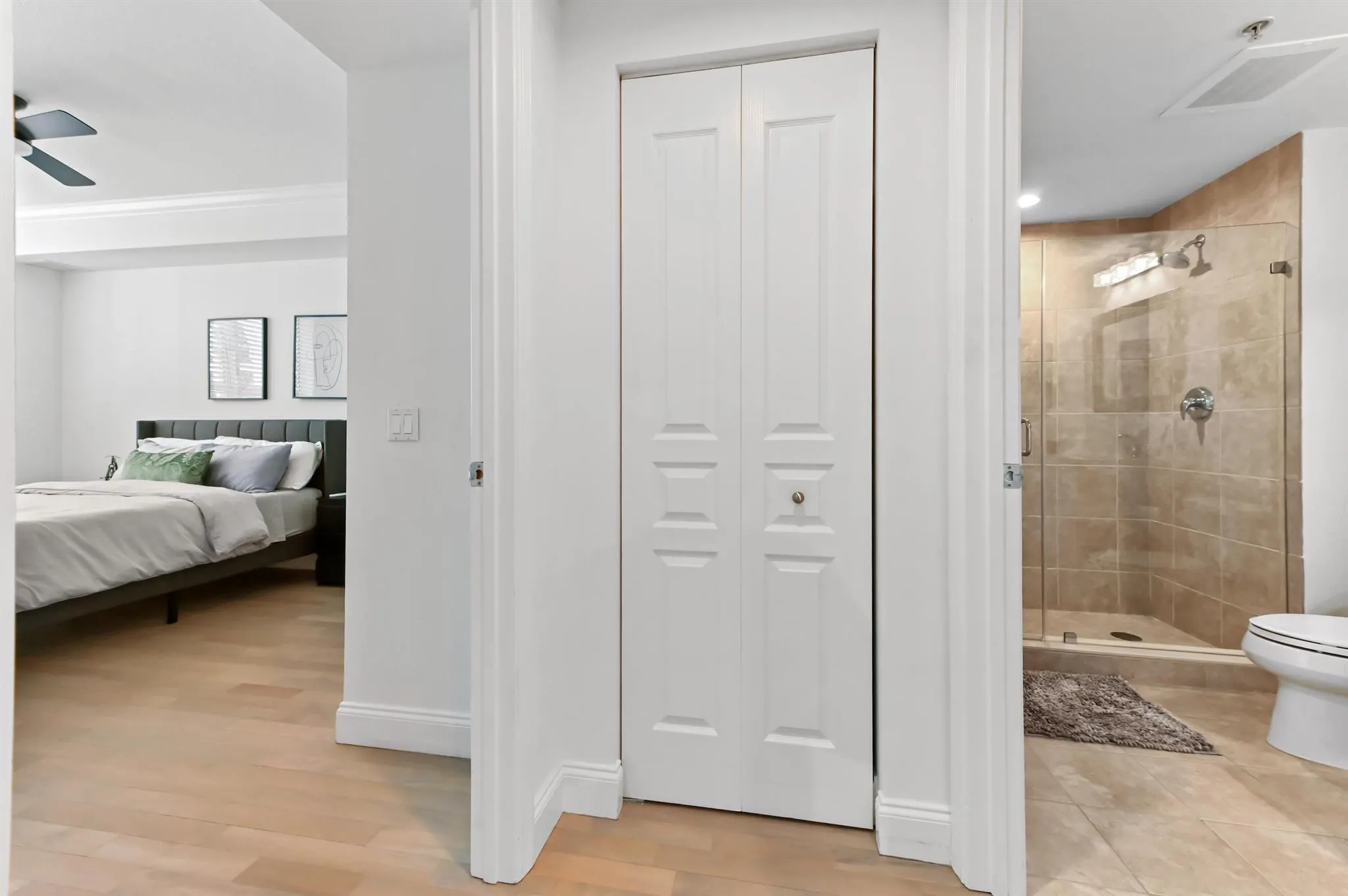 350 SE 2nd Street, #1150