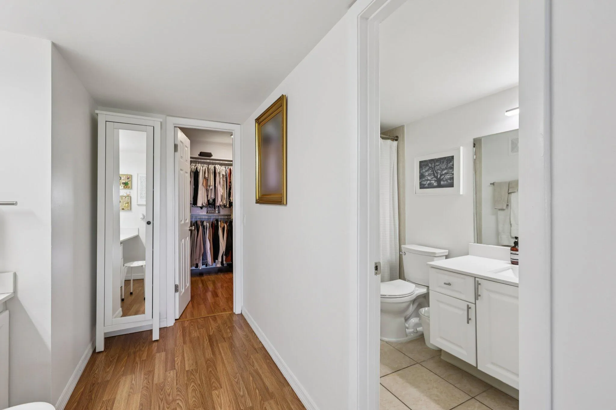 721 N Pine Island, #406