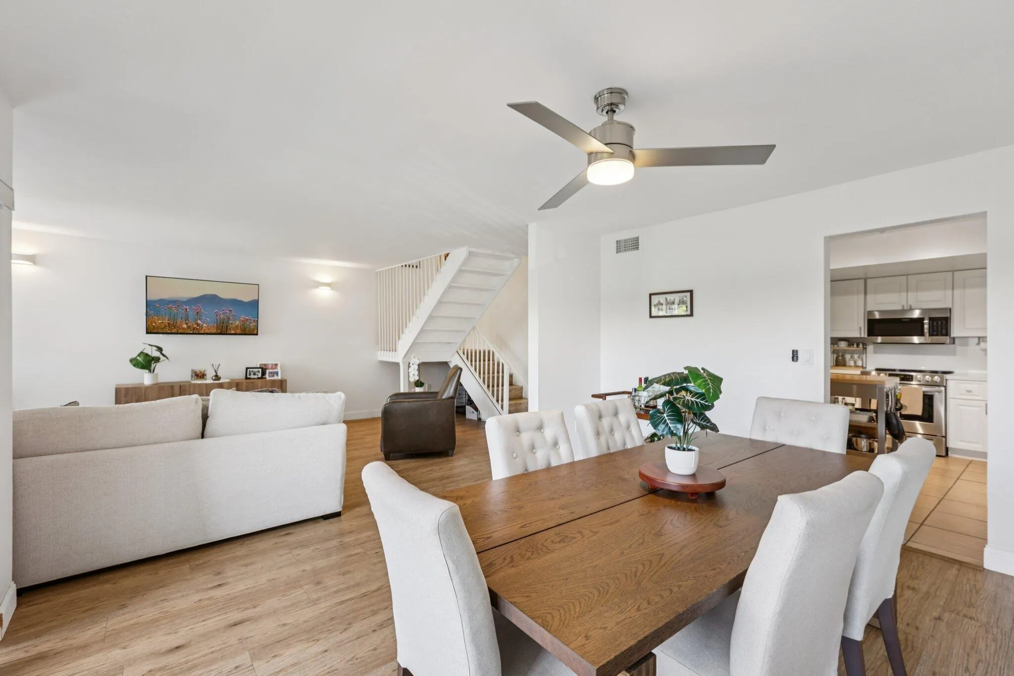721 N Pine Island, #406