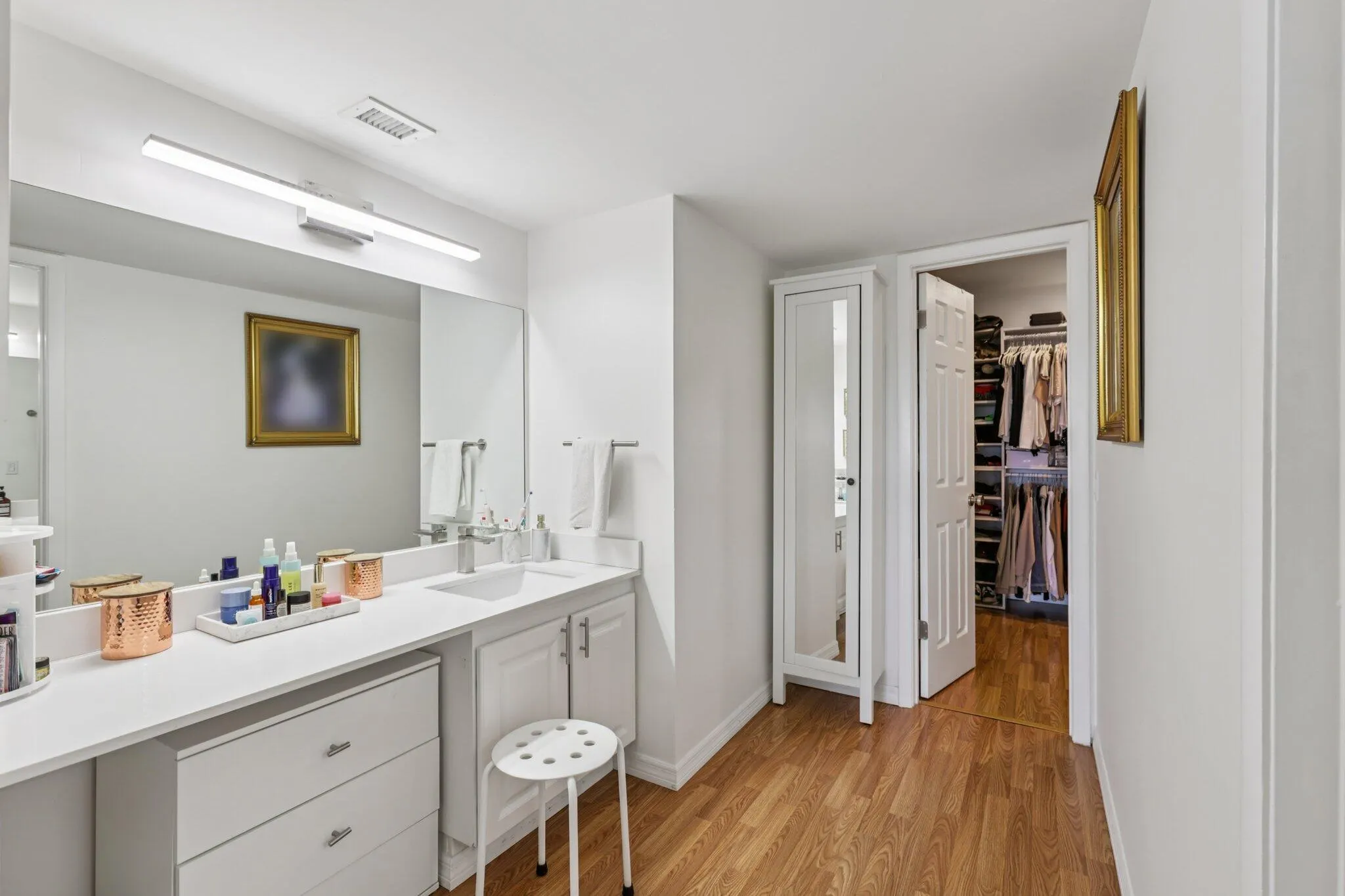 721 N Pine Island, #406