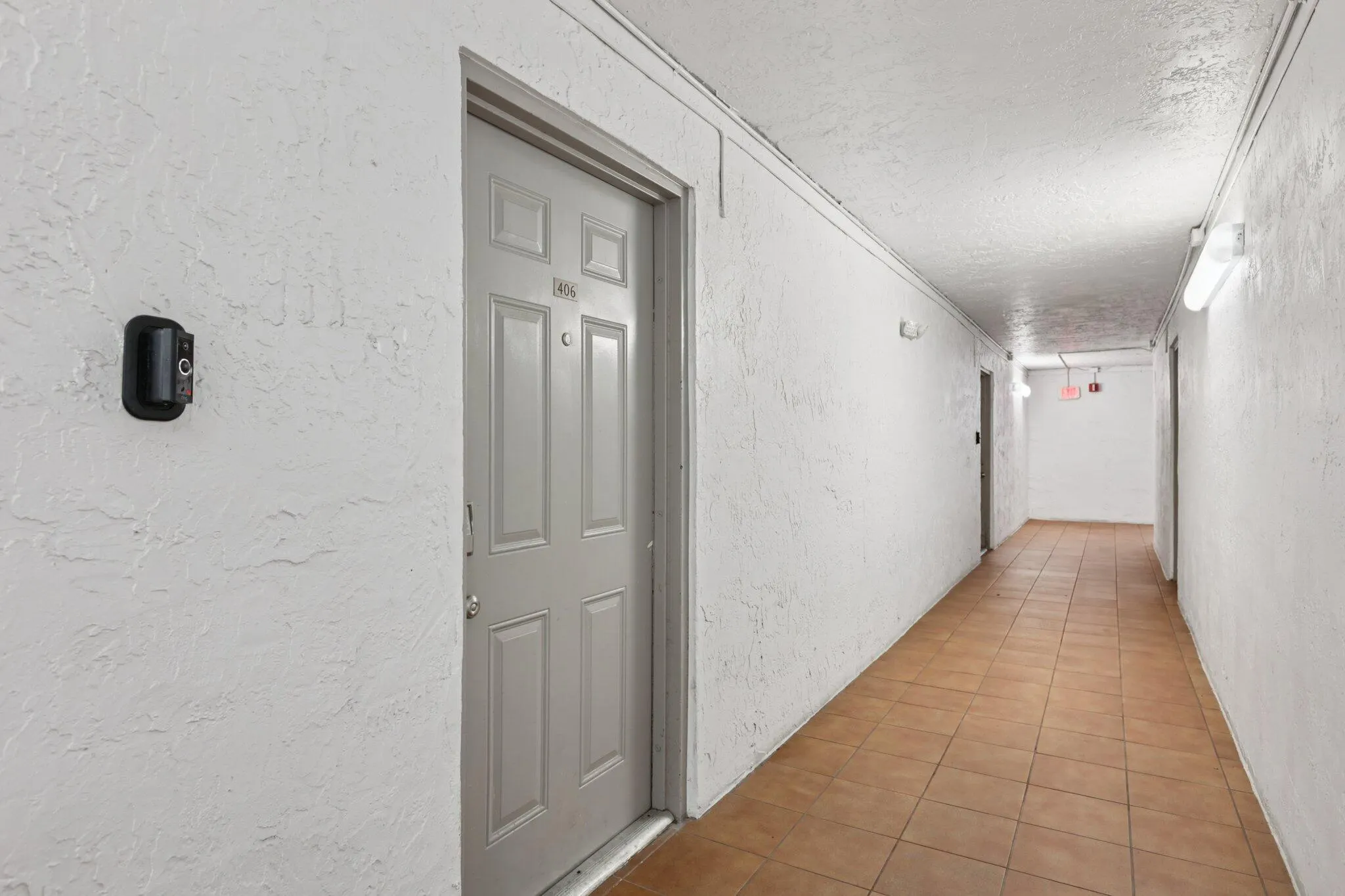 721 N Pine Island, #406