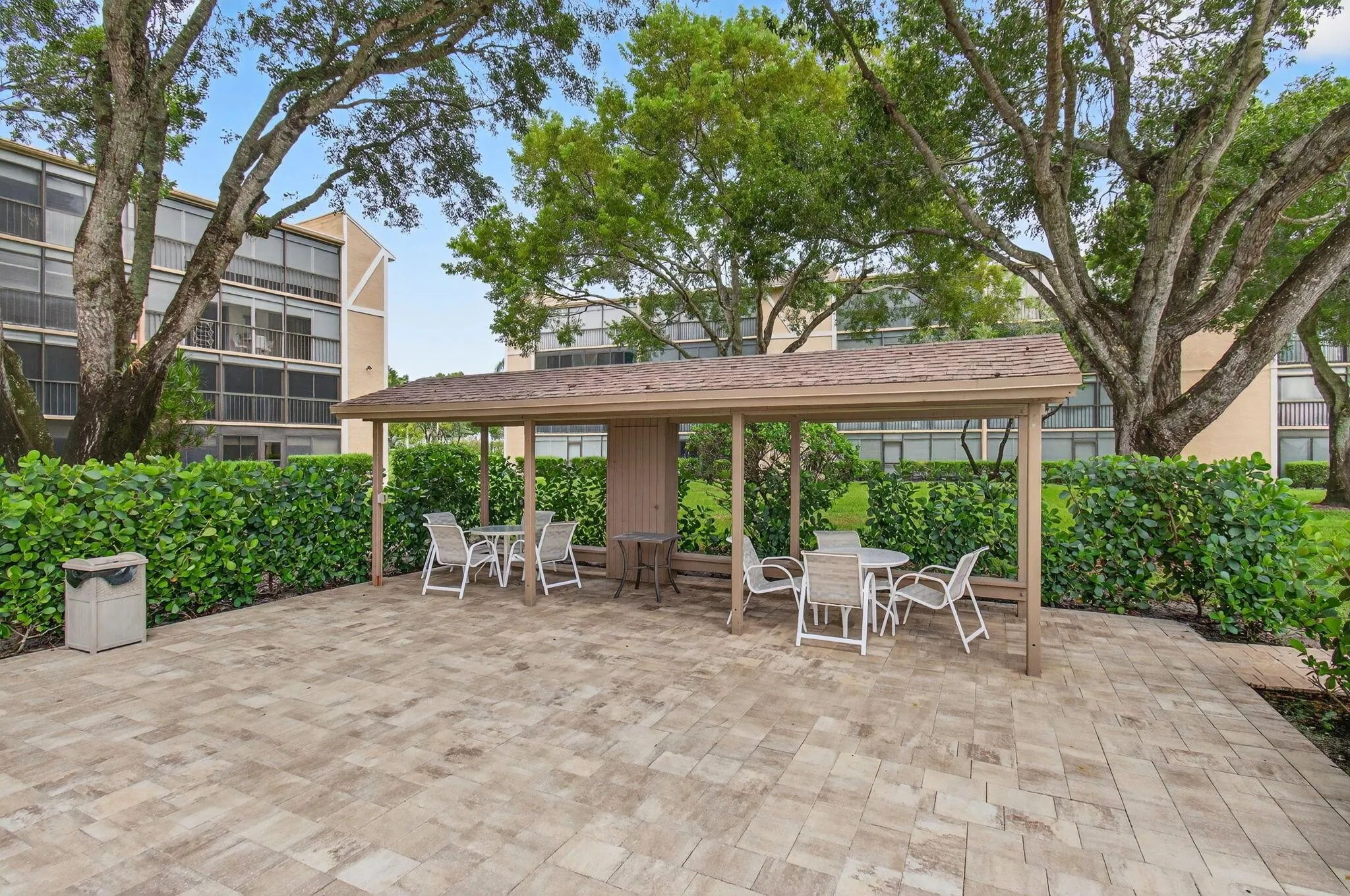 7286 Huntington Lane, #103