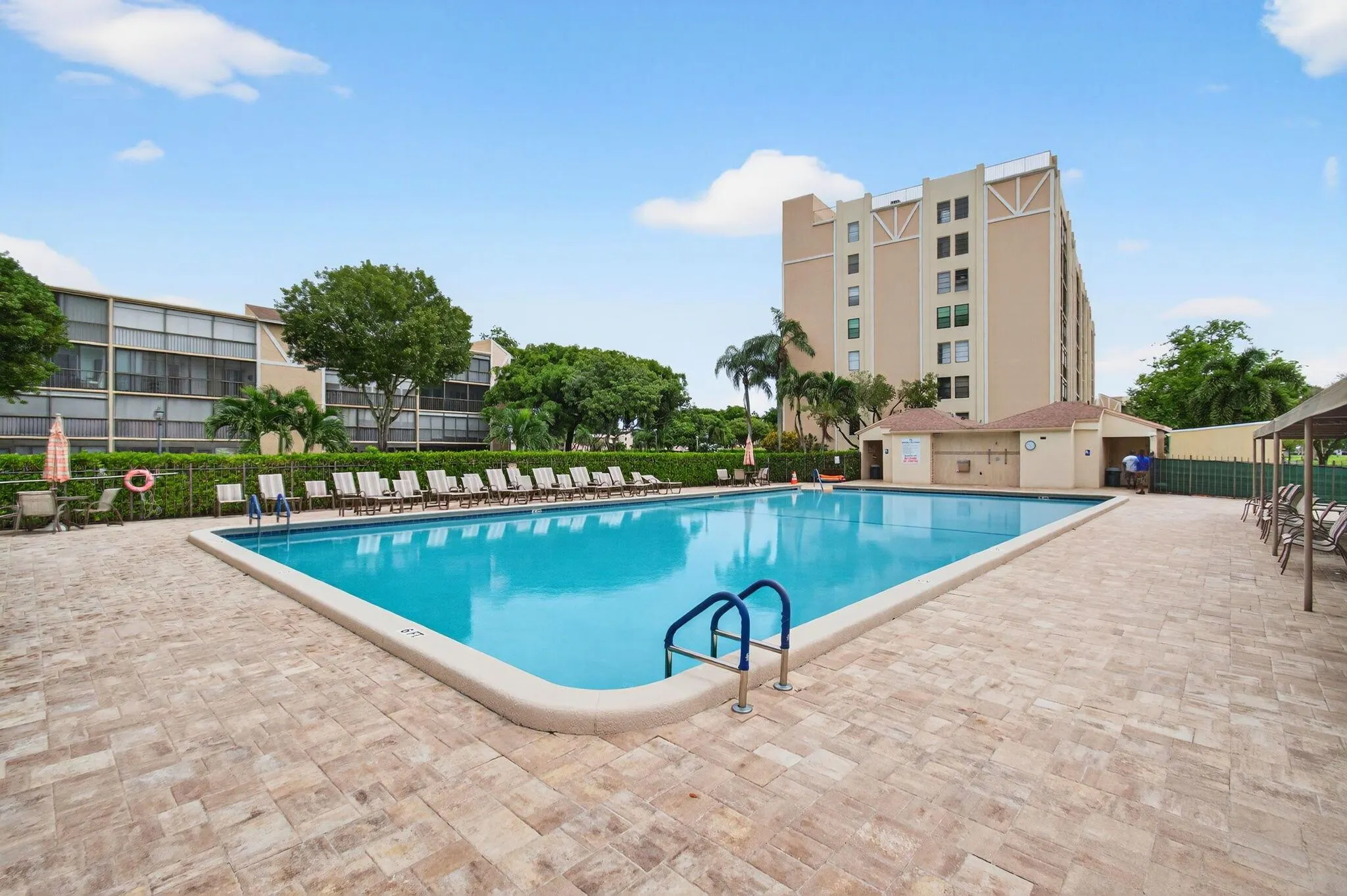 7286 Huntington Lane, #103