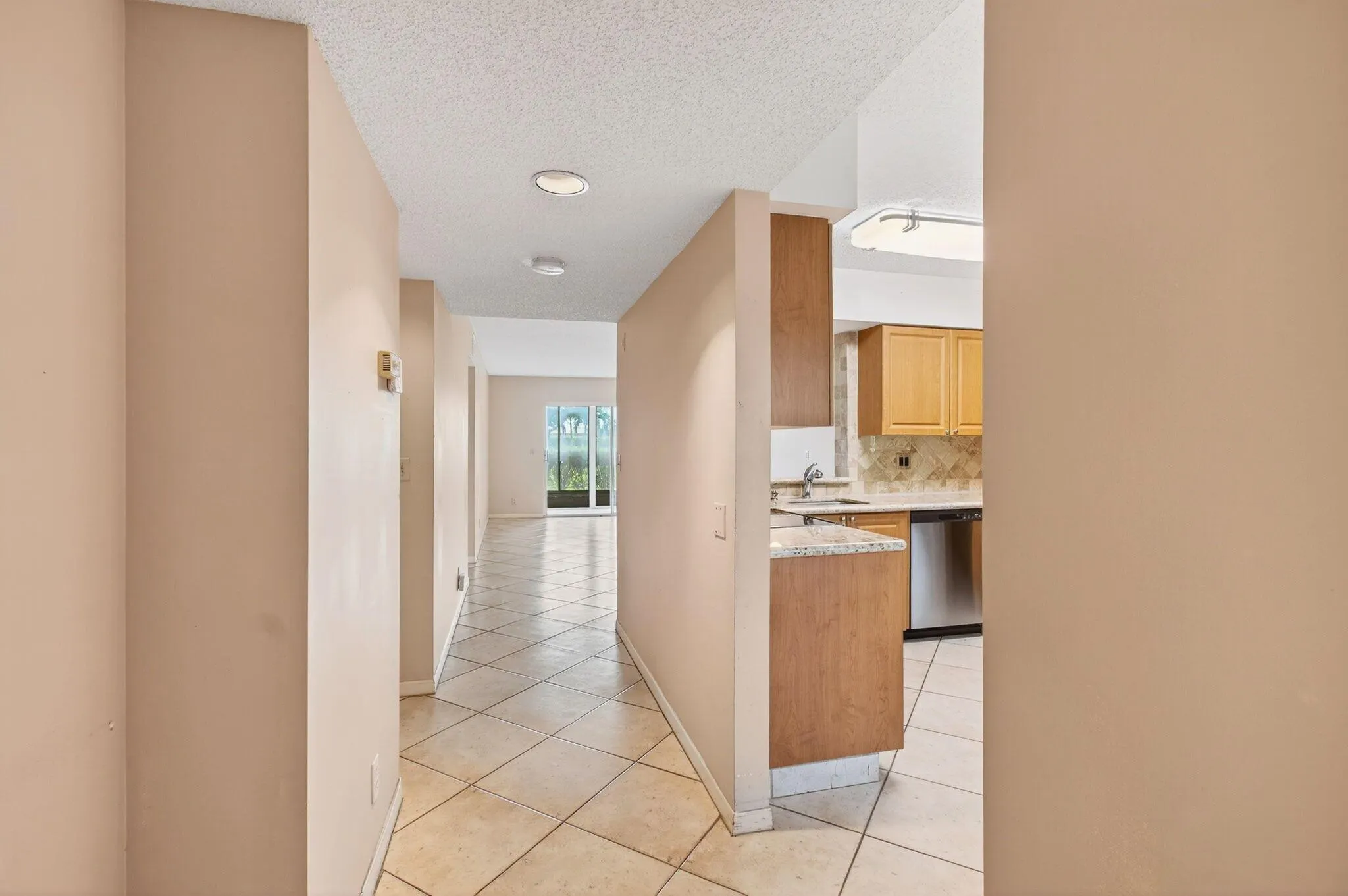 7286 Huntington Lane, #103