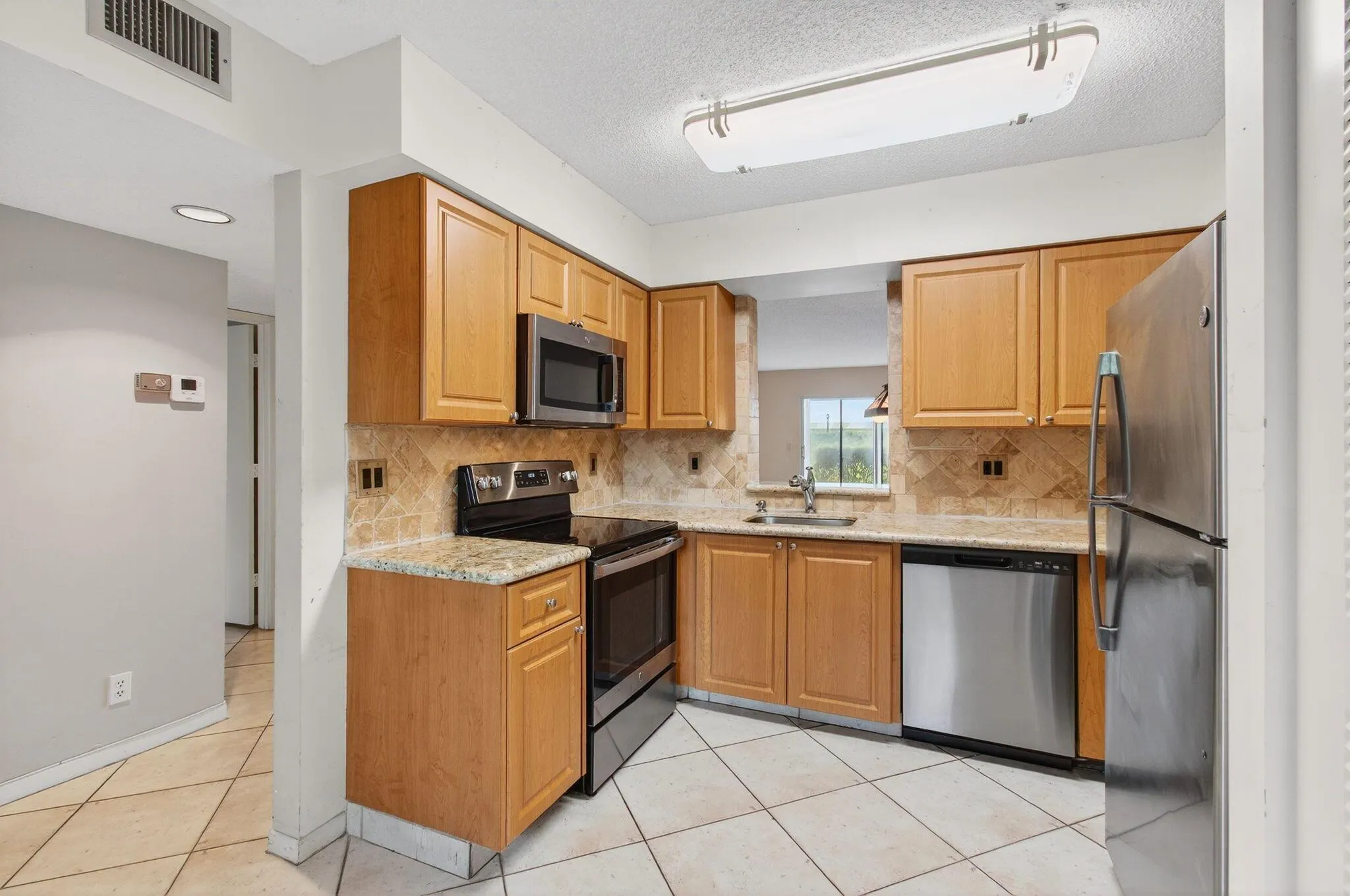 7286 Huntington Lane, #103