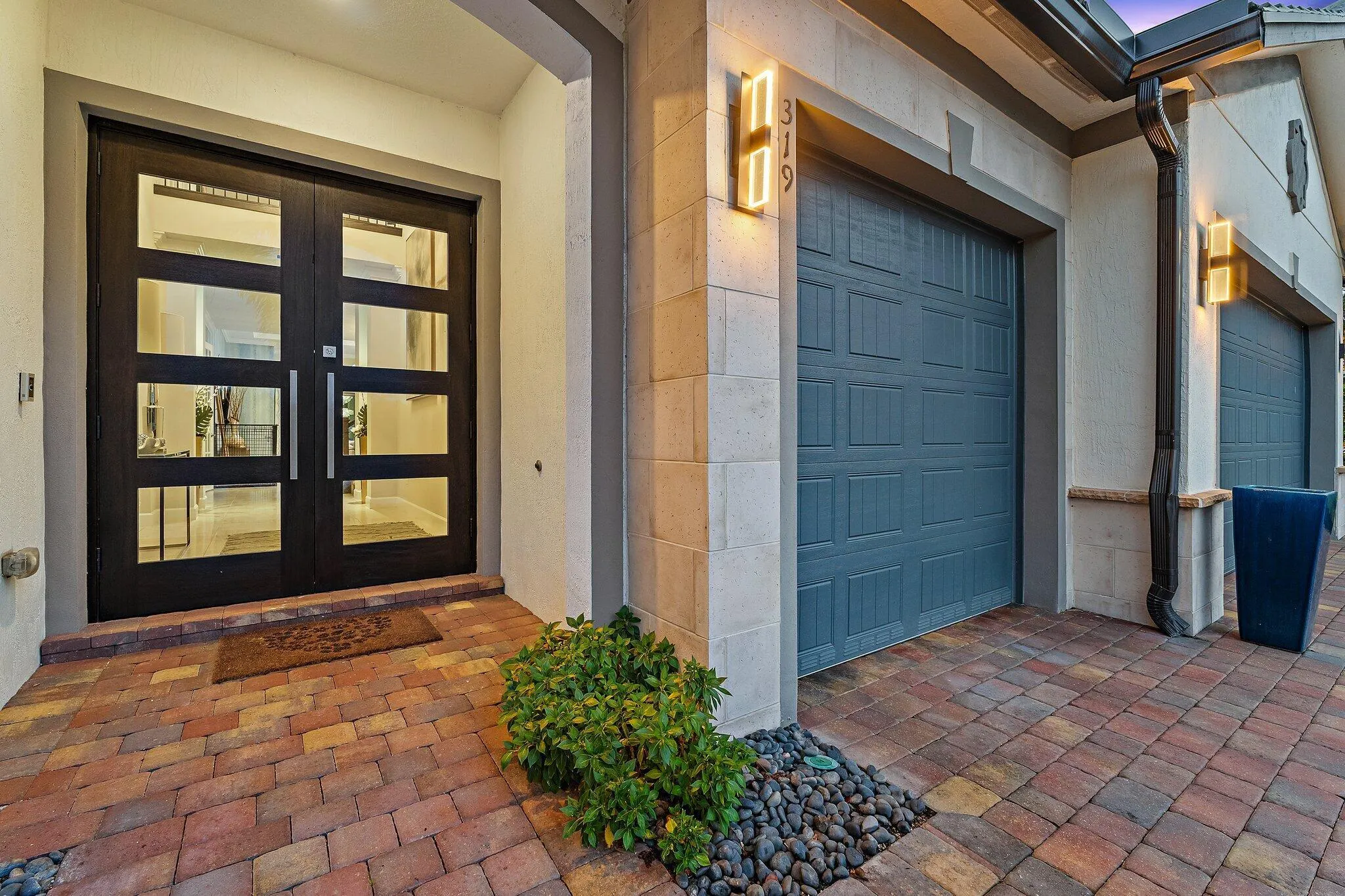 319 Sonoma Isles Circle