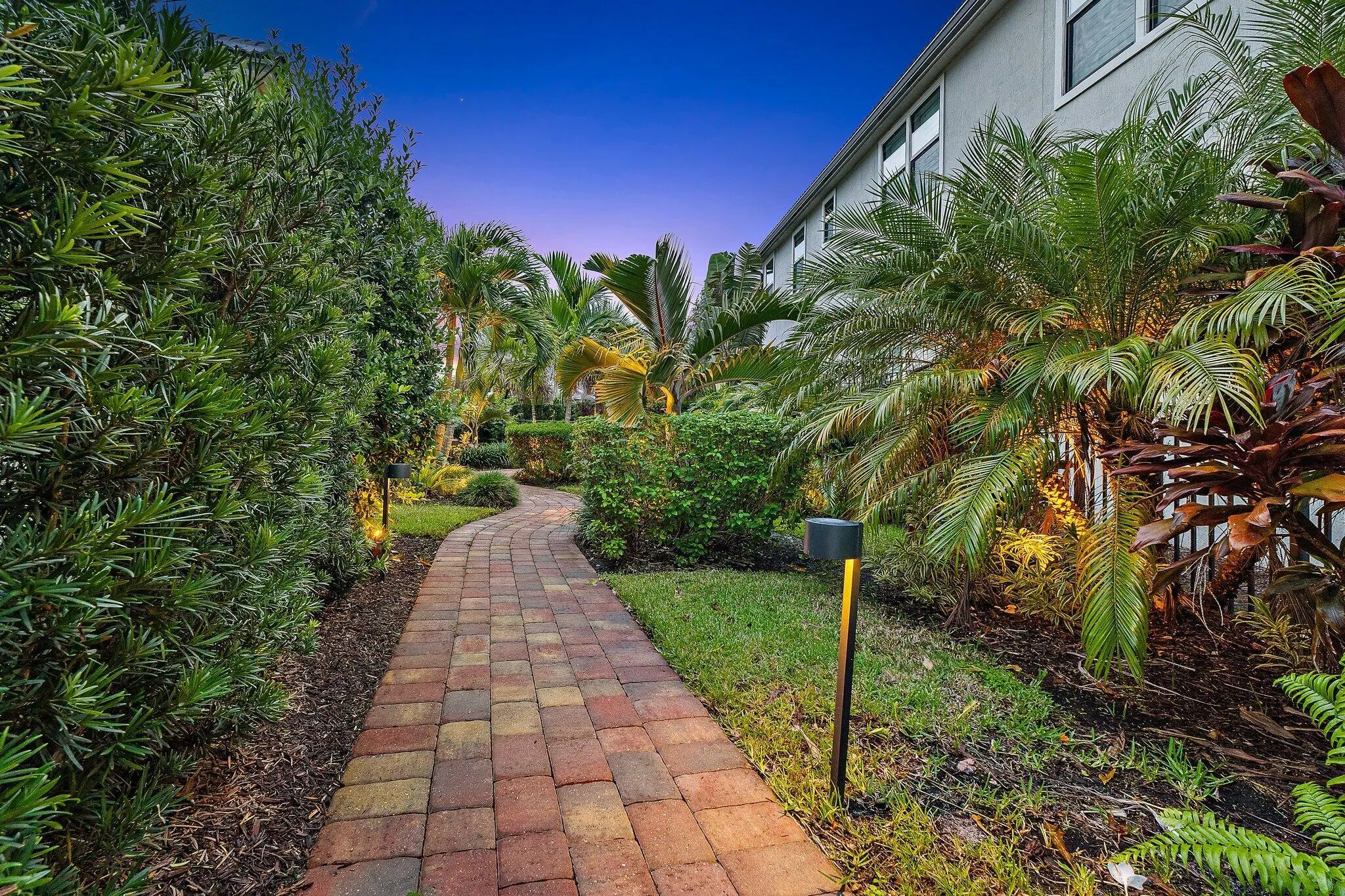 319 Sonoma Isles Circle
