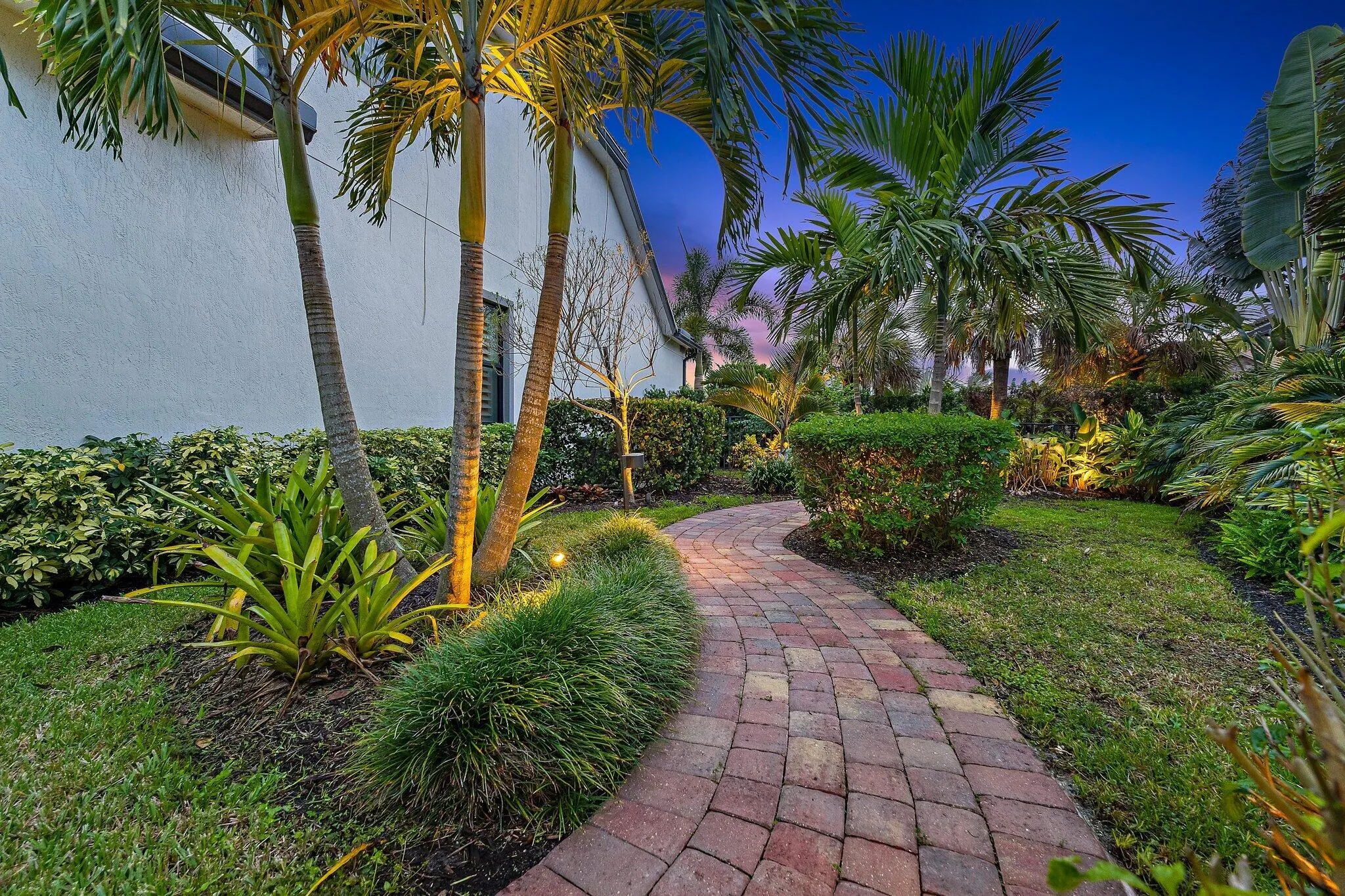 319 Sonoma Isles Circle