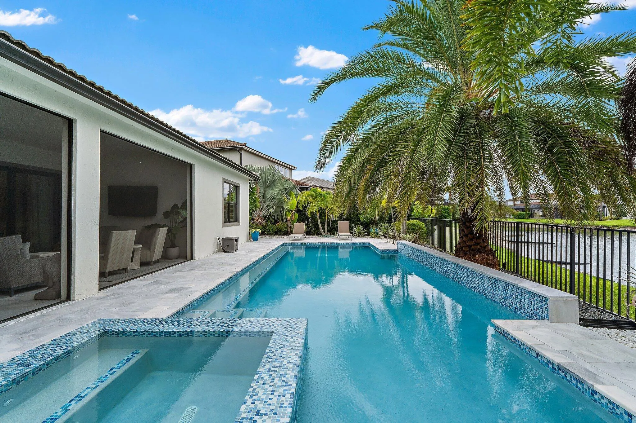 319 Sonoma Isles Circle