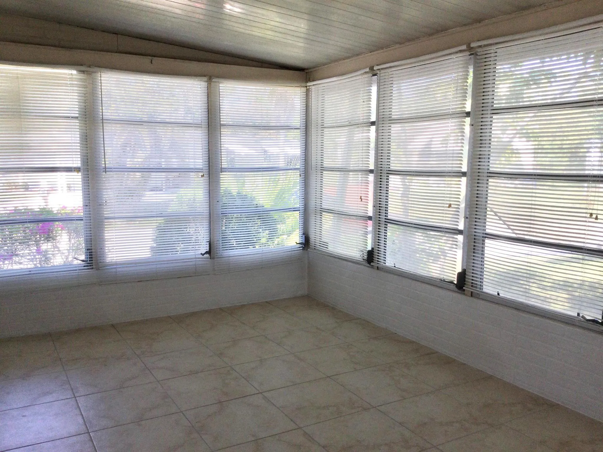 191 W Caribbean
