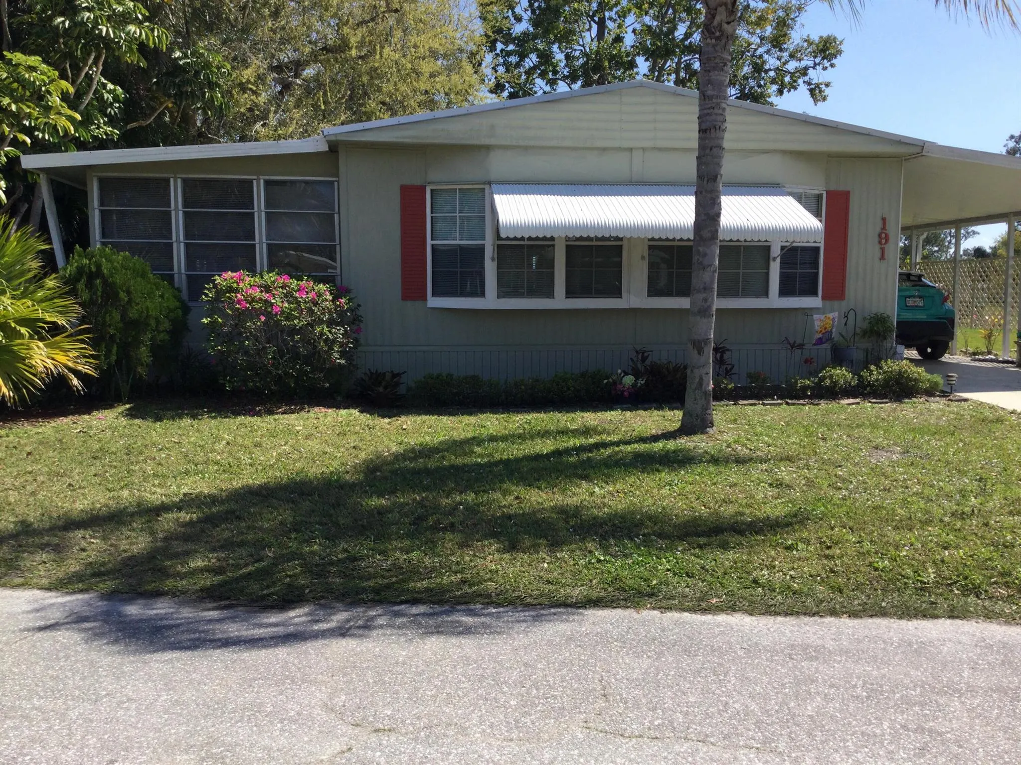 191 W Caribbean