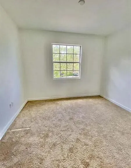 1060 Crystal Way, #103