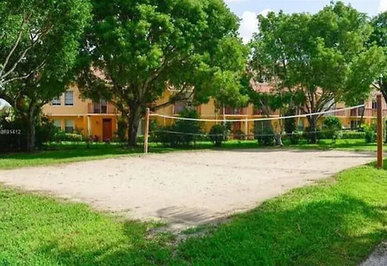 1060 Crystal Way, #103